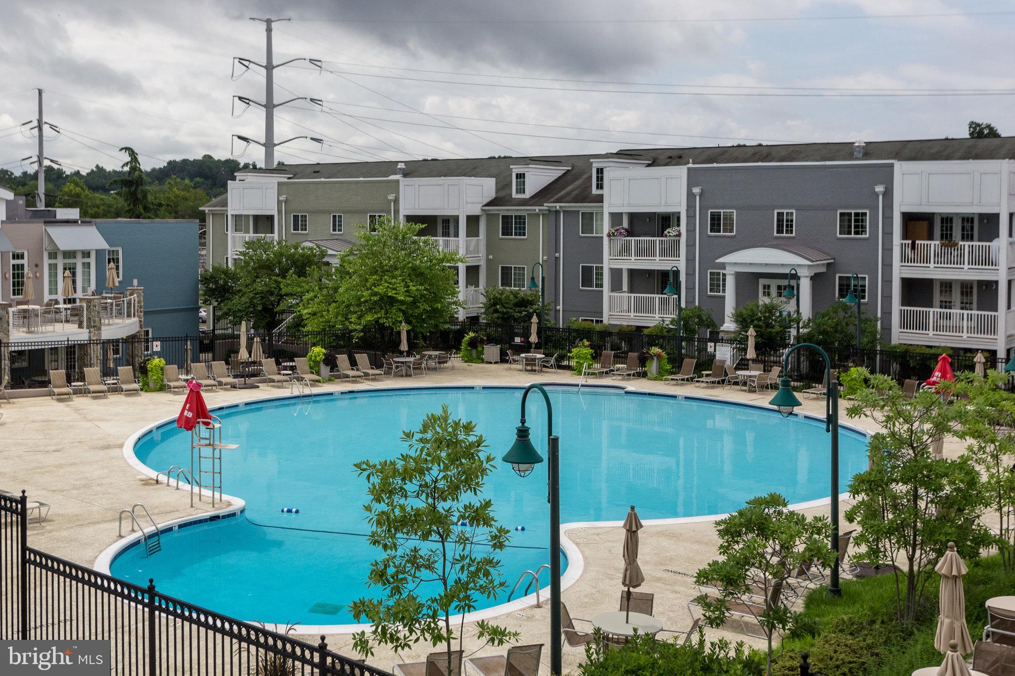 WEST VILLAGE OF SHIRLINGTON - Residential