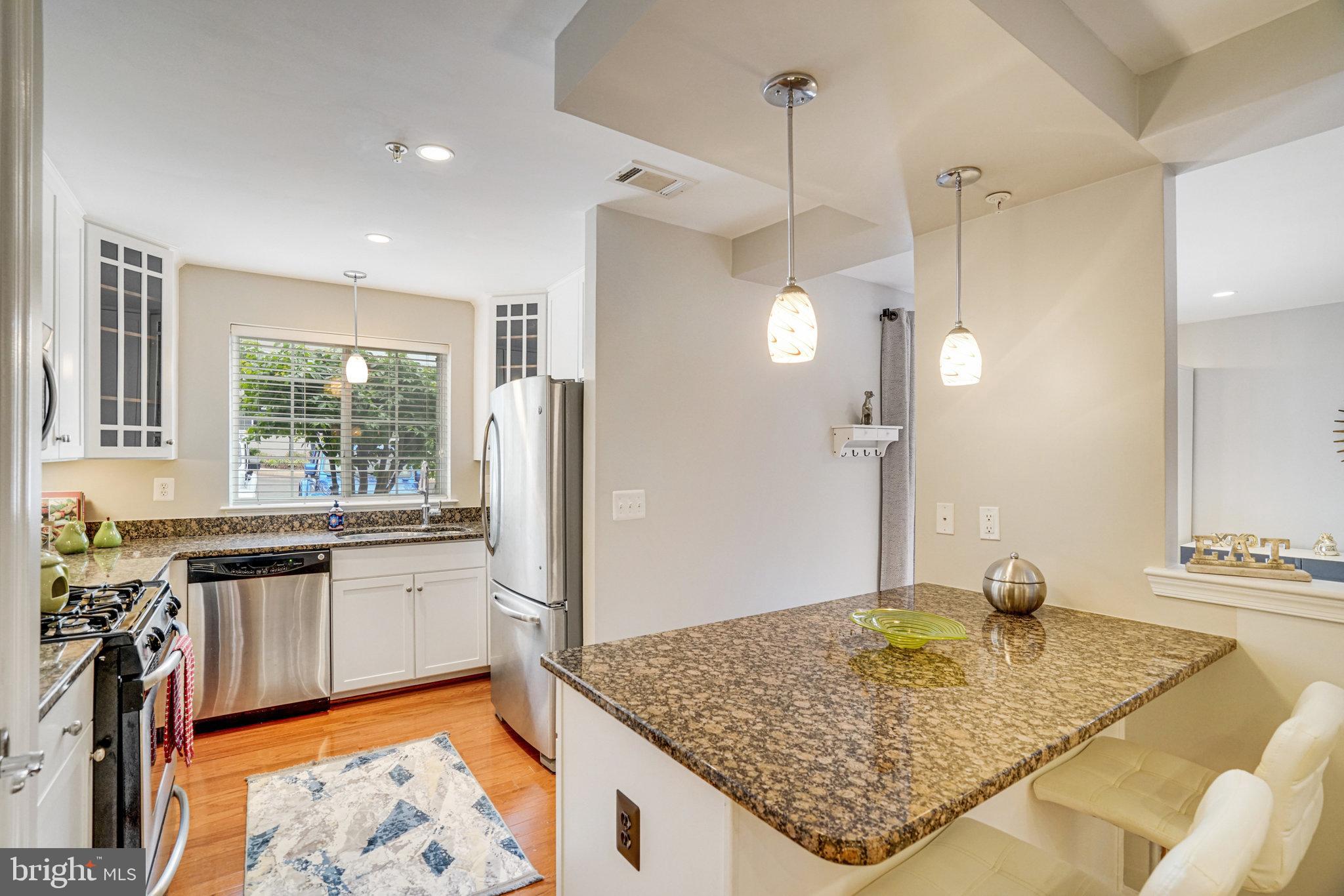 WEST VILLAGE OF SHIRLINGTON - Residential