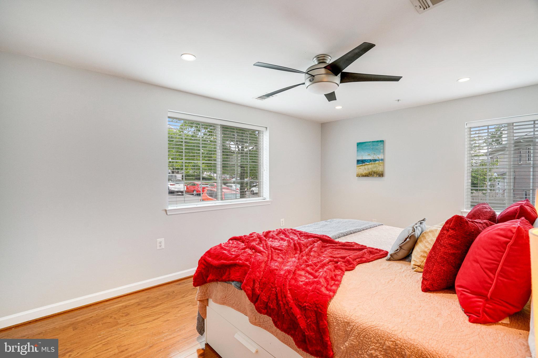 WEST VILLAGE OF SHIRLINGTON - Residential