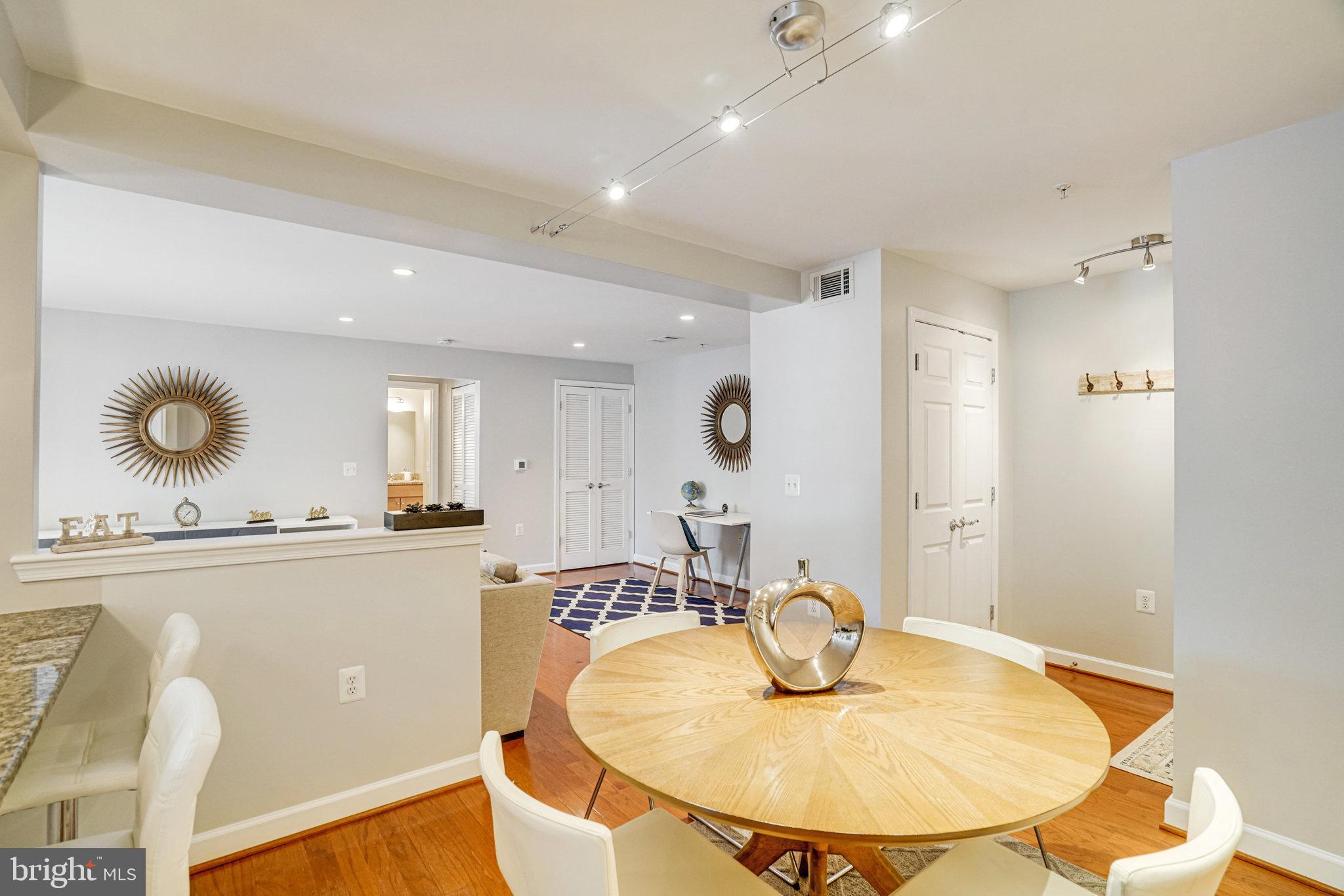 WEST VILLAGE OF SHIRLINGTON - Residential