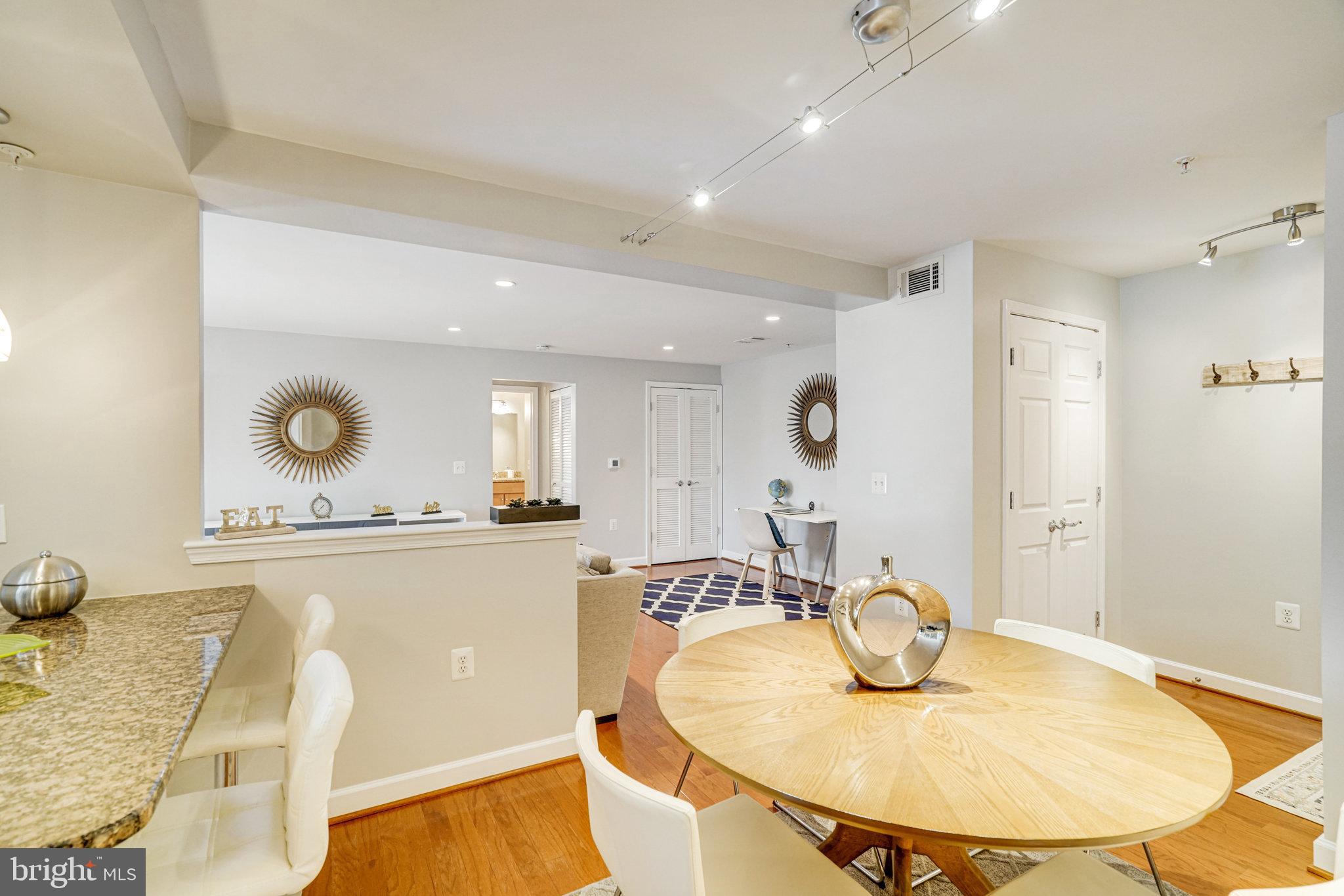 WEST VILLAGE OF SHIRLINGTON - Residential