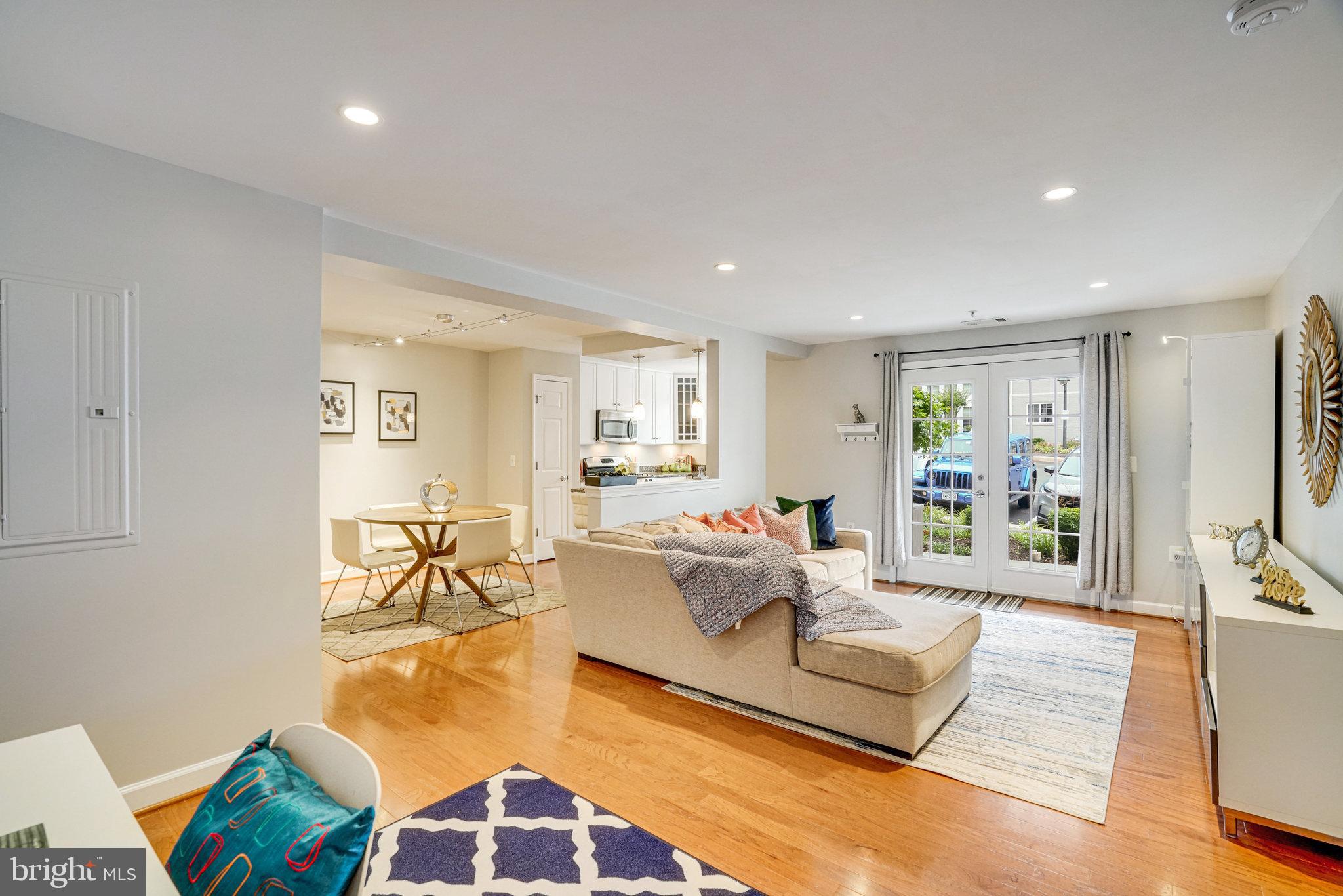 WEST VILLAGE OF SHIRLINGTON - Residential