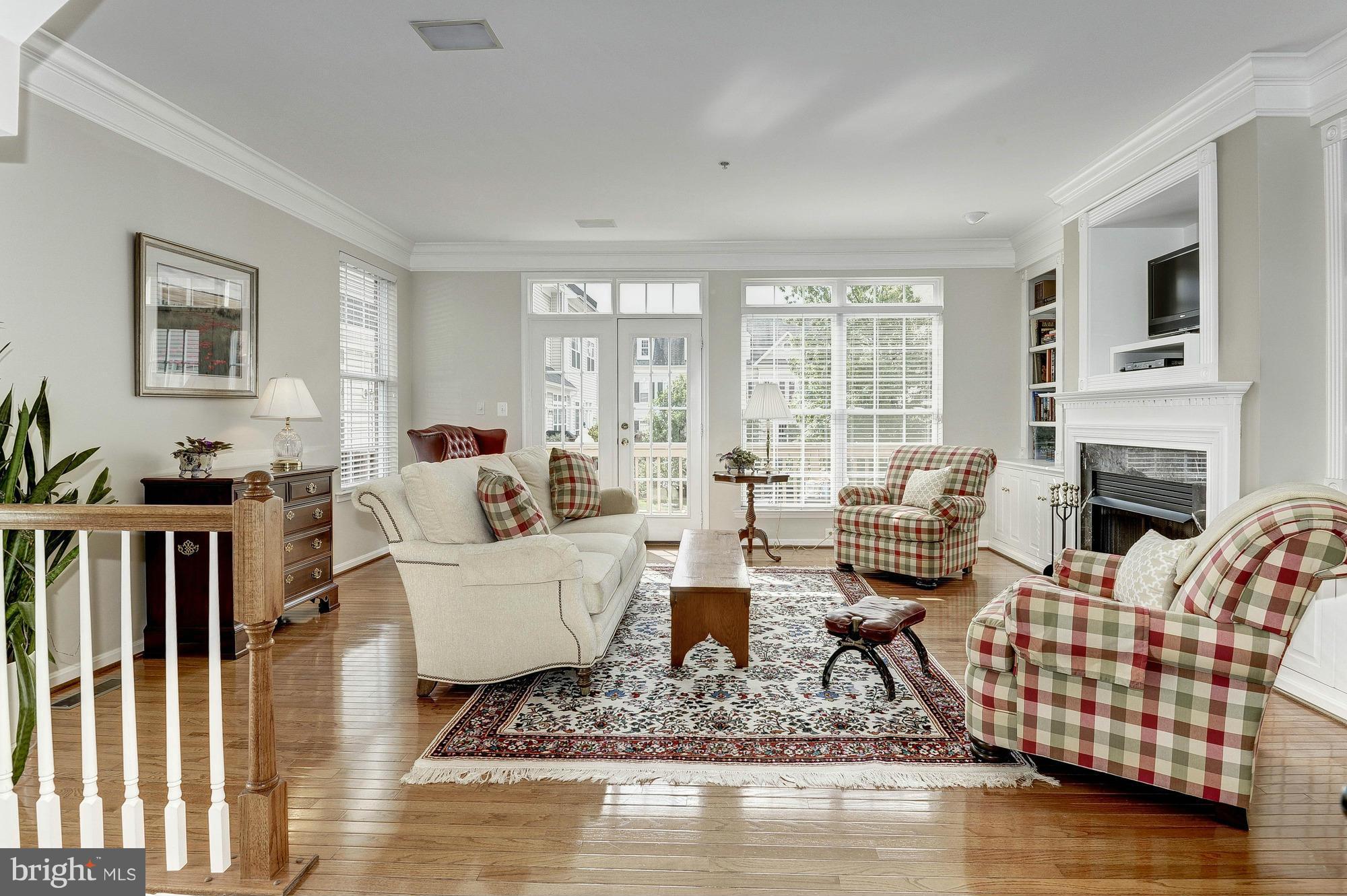 CAMERON STATION - Residential