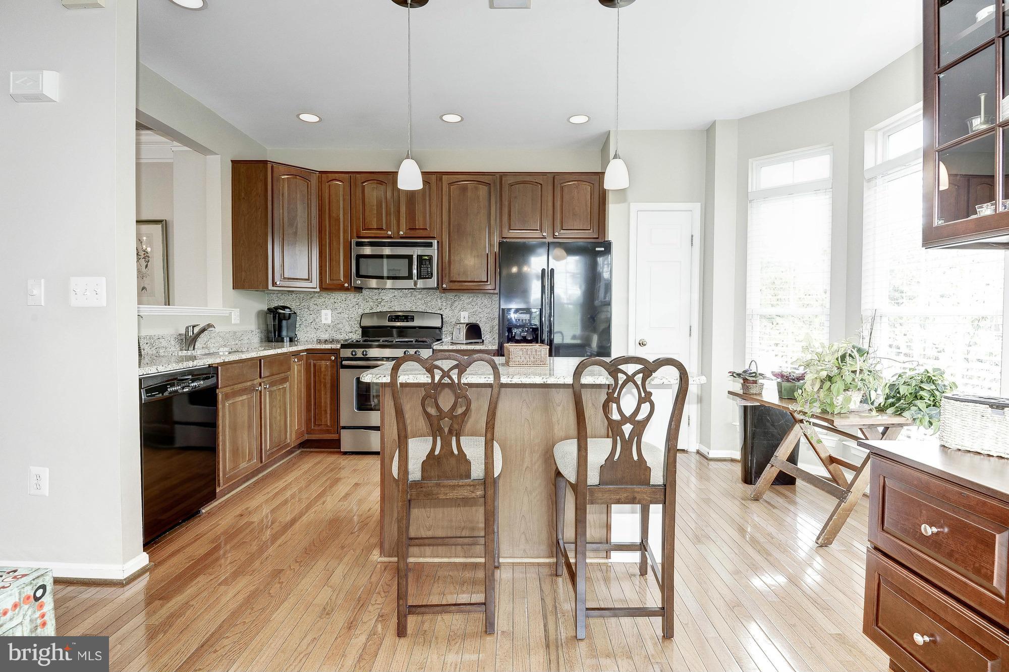 CAMERON STATION - Residential