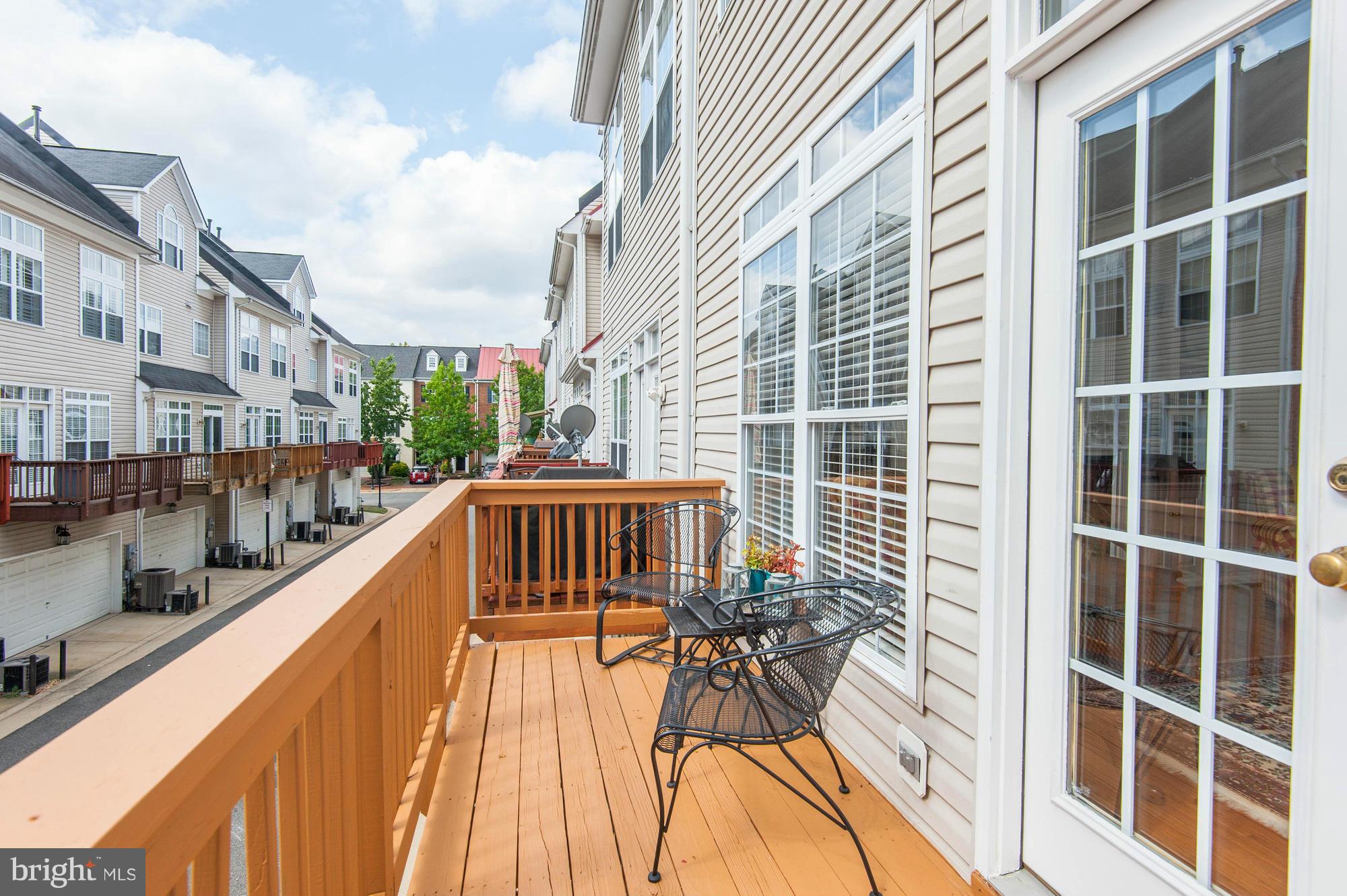 CAMERON STATION - Residential