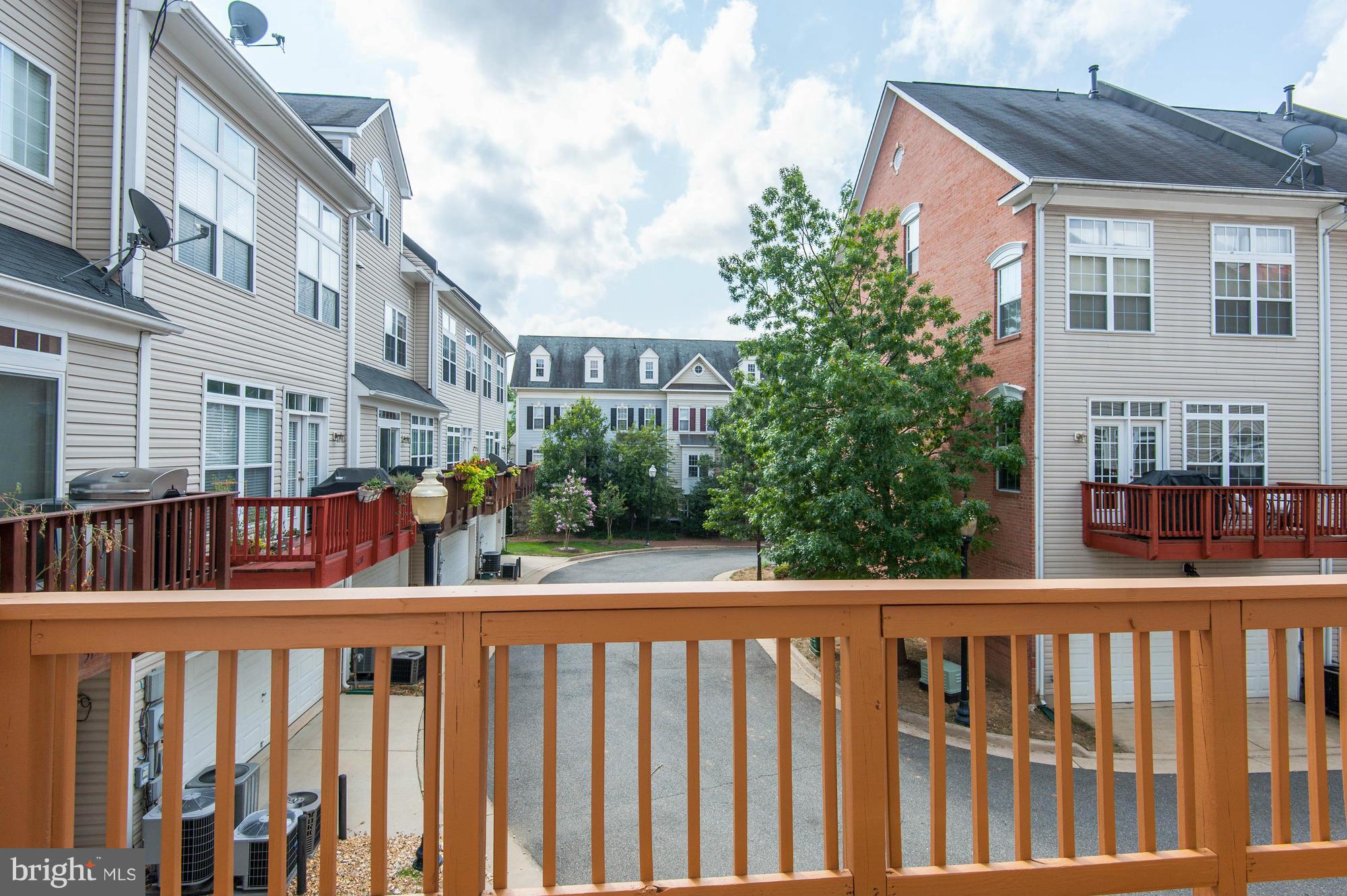 CAMERON STATION - Residential