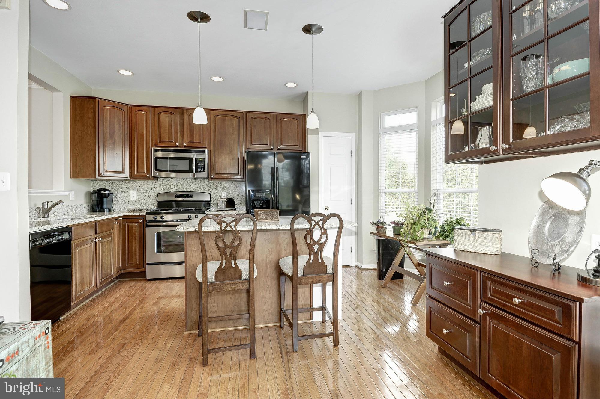 CAMERON STATION - Residential