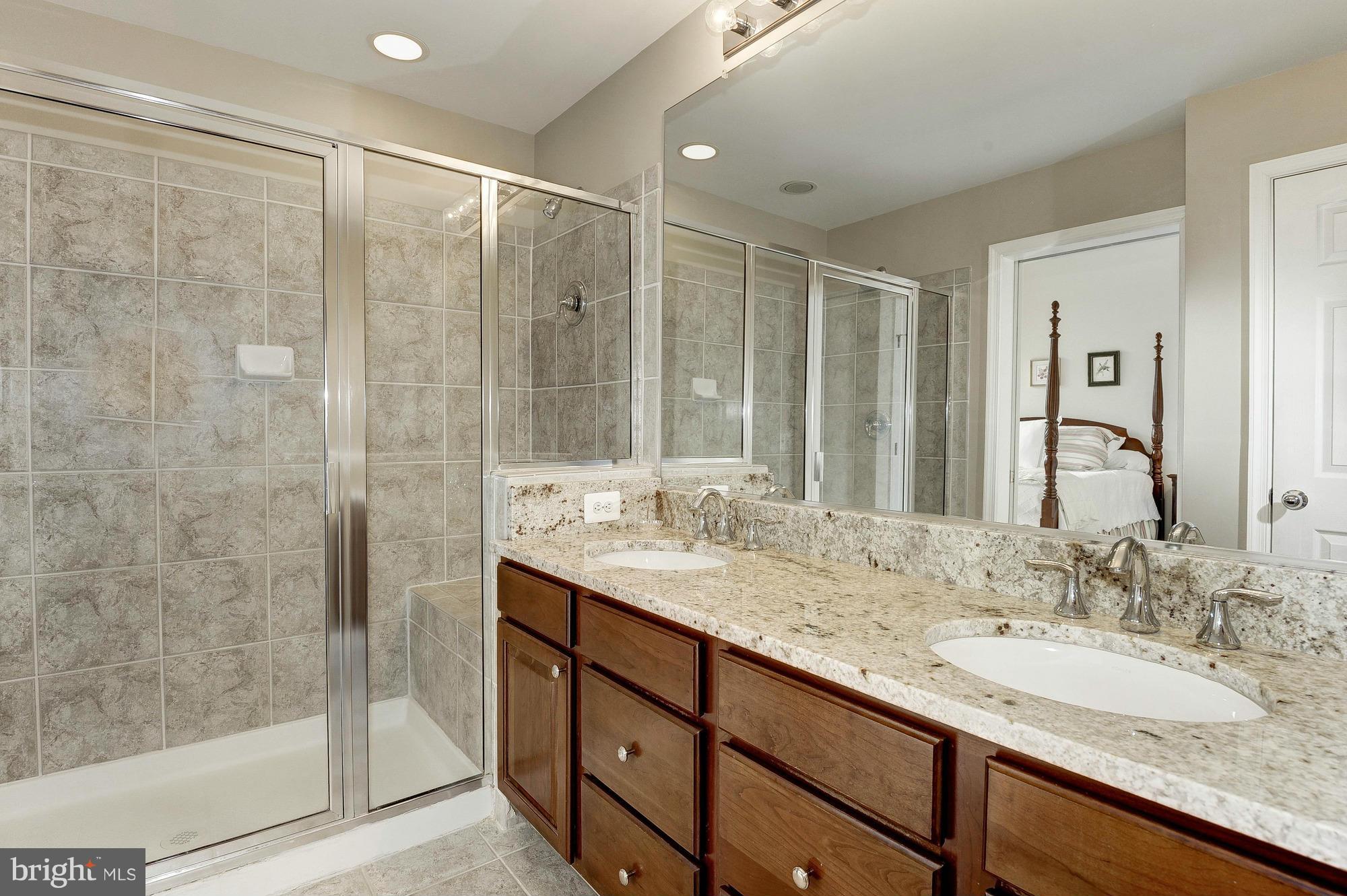 CAMERON STATION - Residential