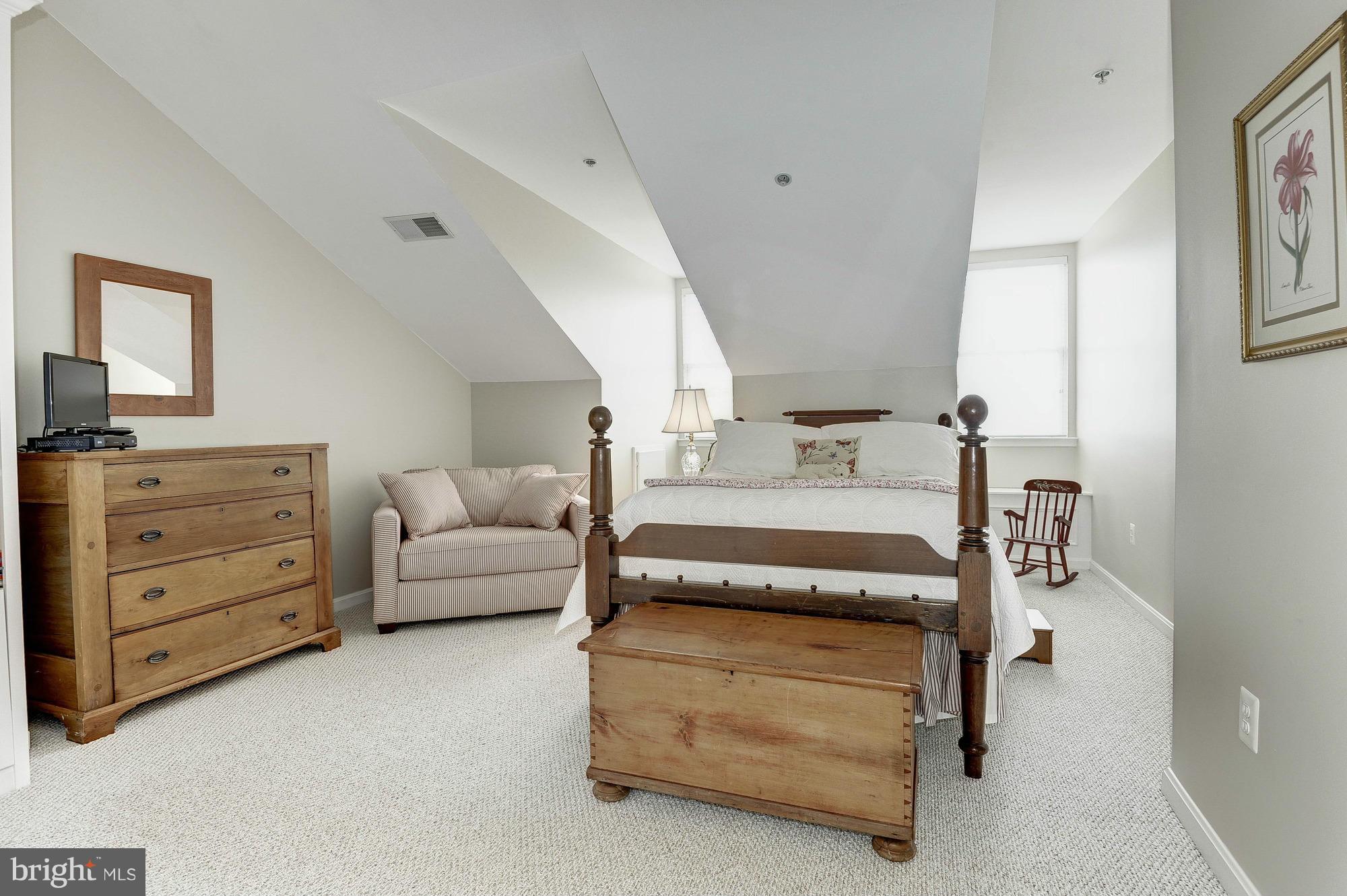 CAMERON STATION - Residential