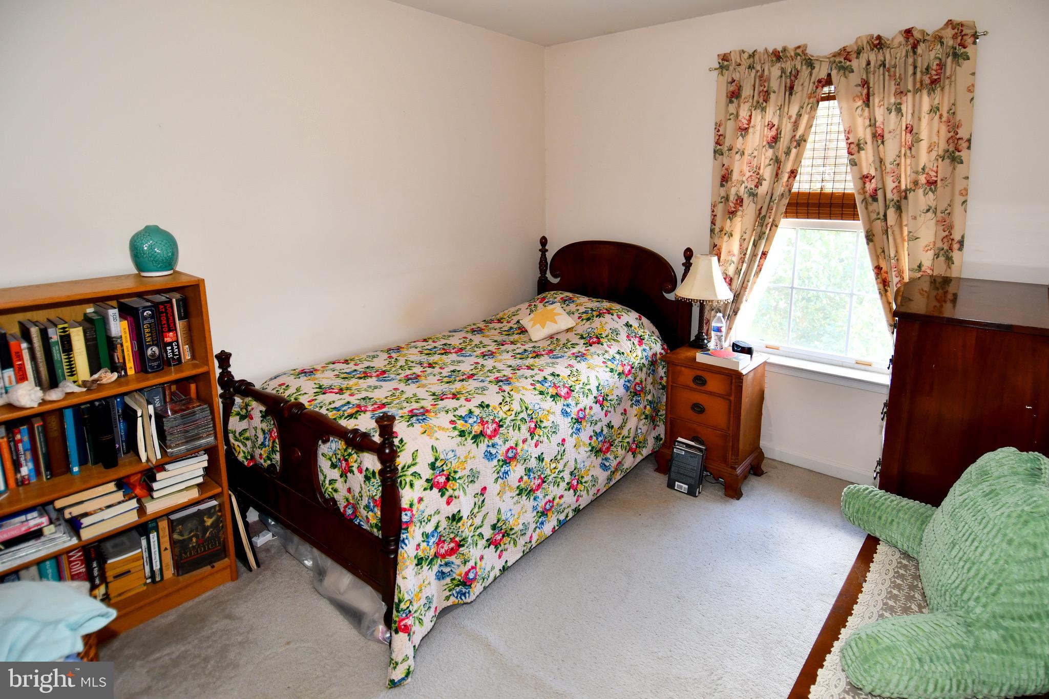 BELMONT STATION - Residential