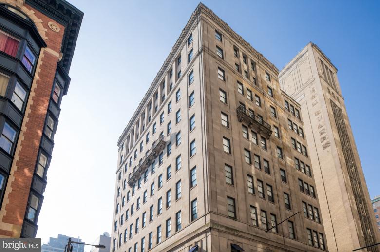 CENTER CITY - Residential Lease