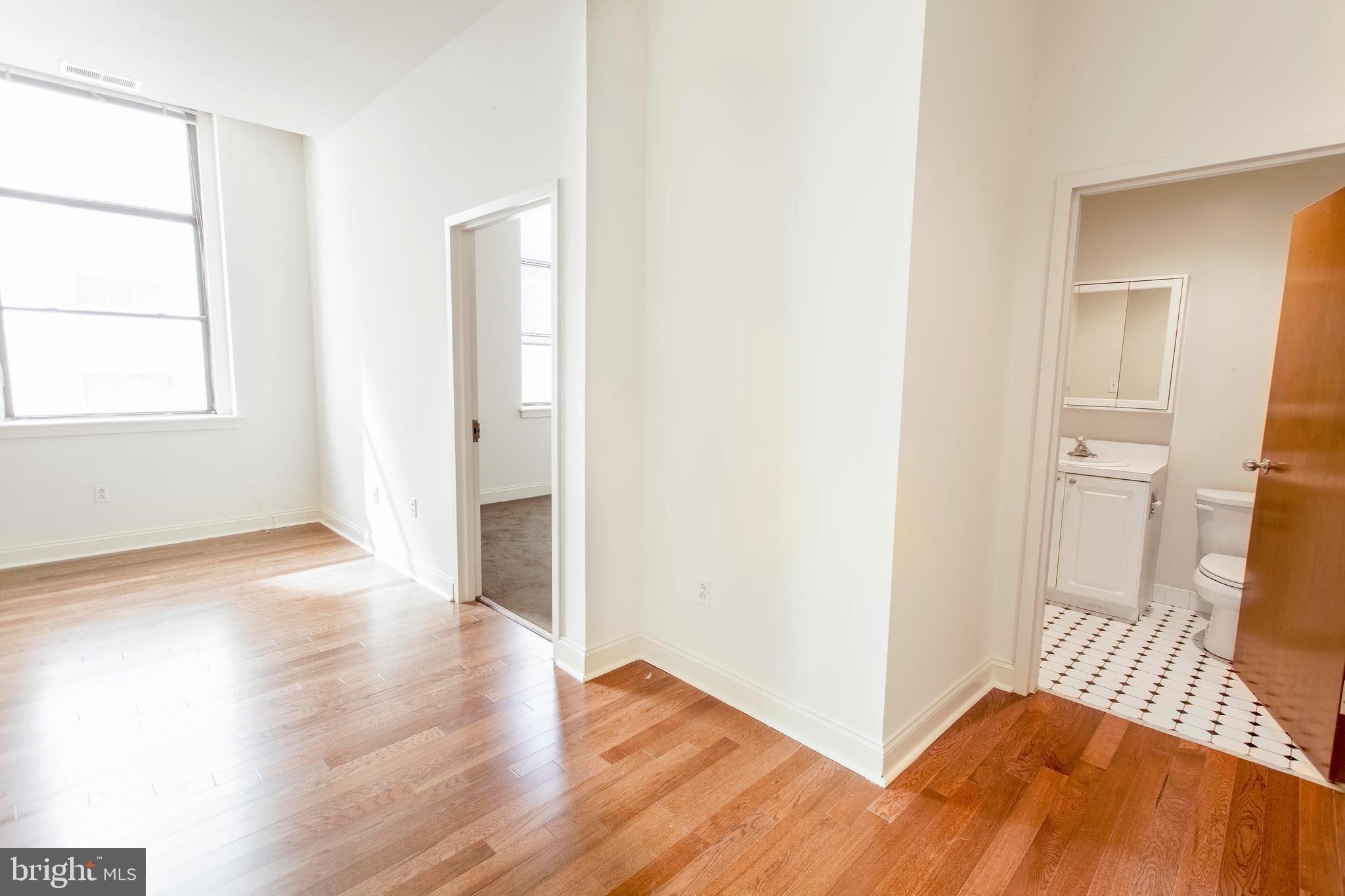 CENTER CITY - Residential Lease