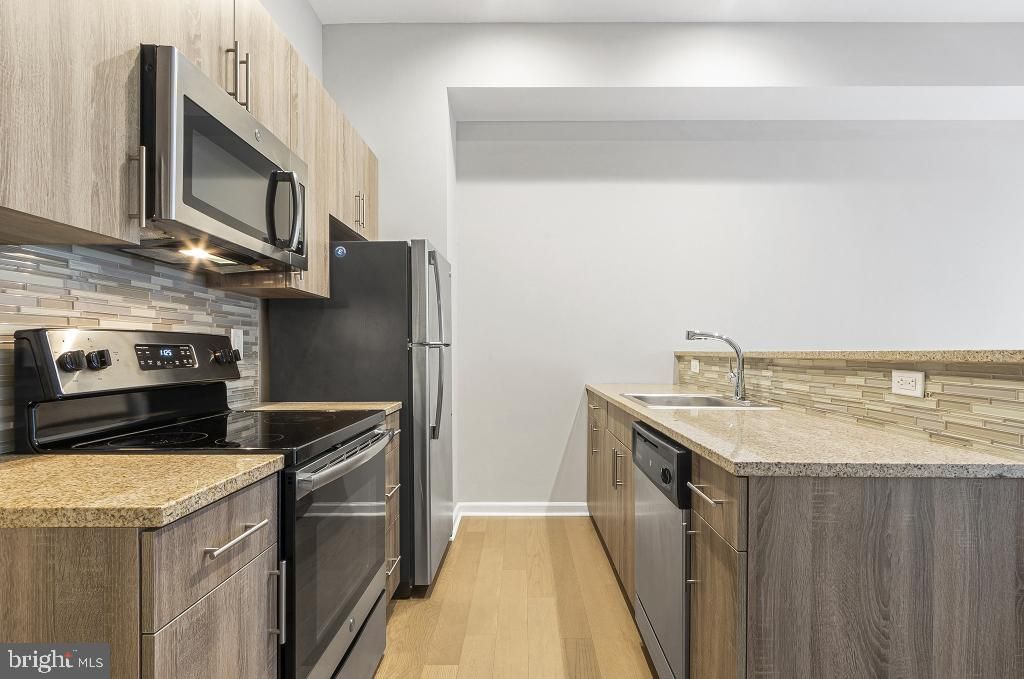 Photo of 1300 - 6 Chestnut Street #902, PHILADELPHIA, PA 19107 (MLS # PAPH2566266)