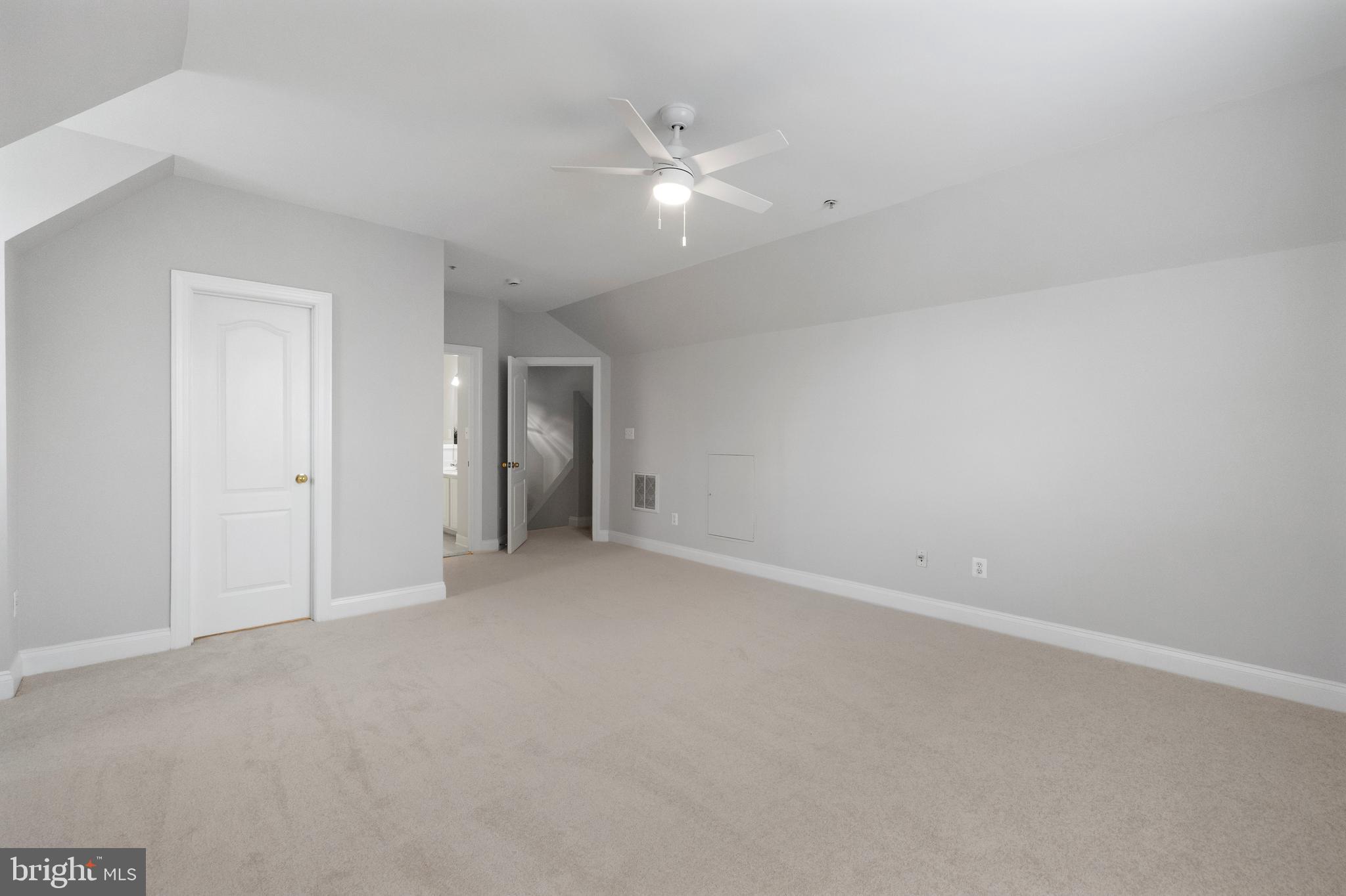 CAMERON STATION - Residential