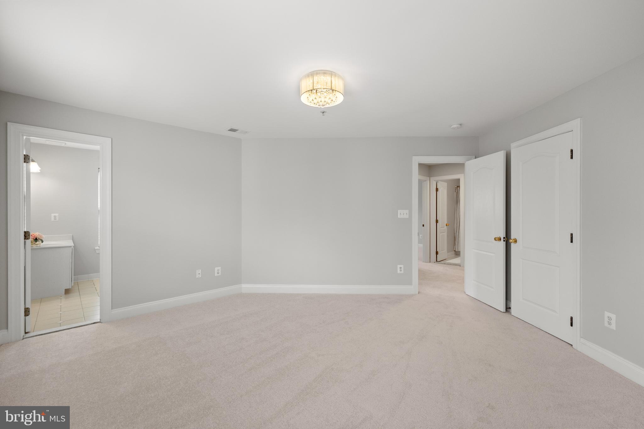 CAMERON STATION - Residential