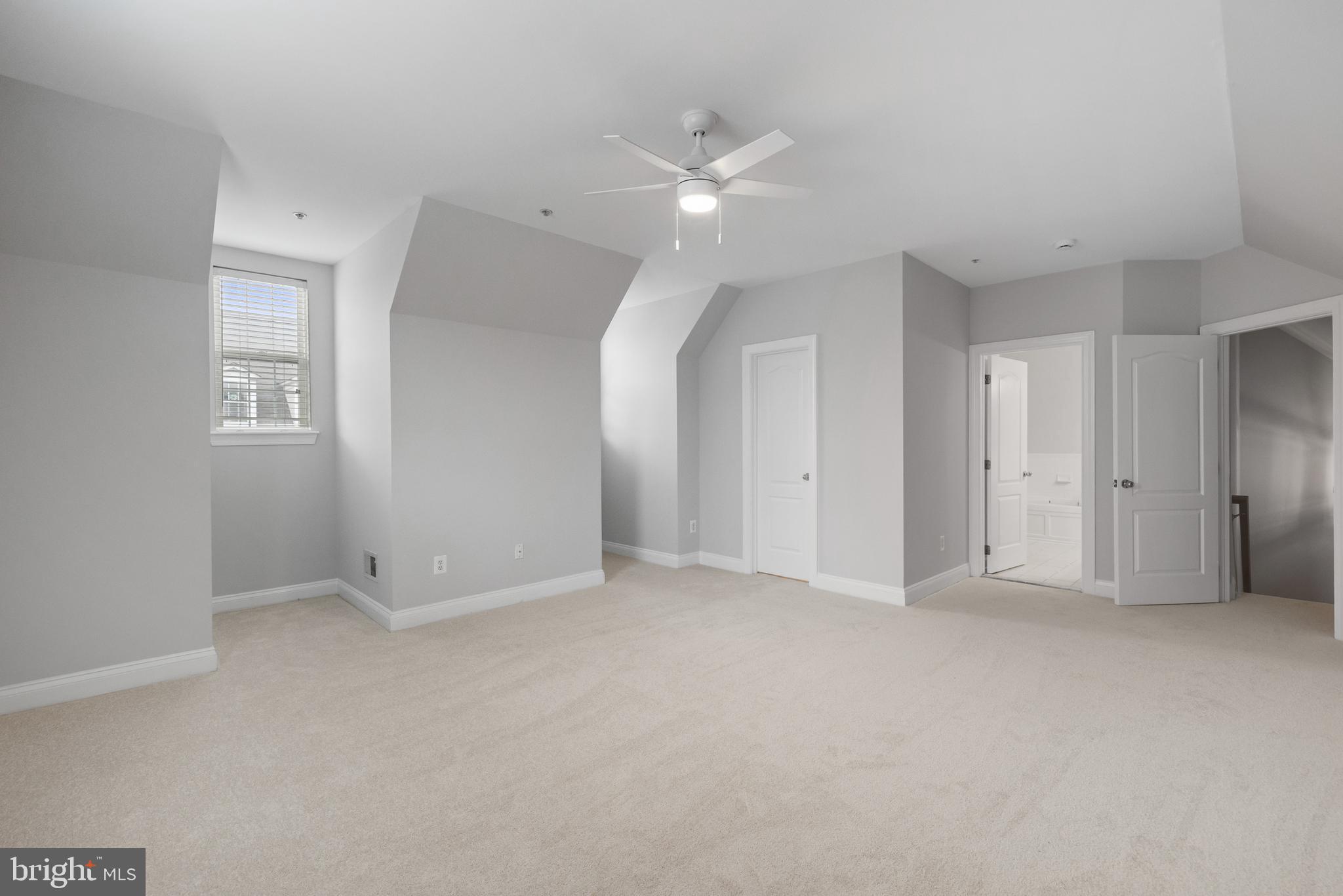 CAMERON STATION - Residential