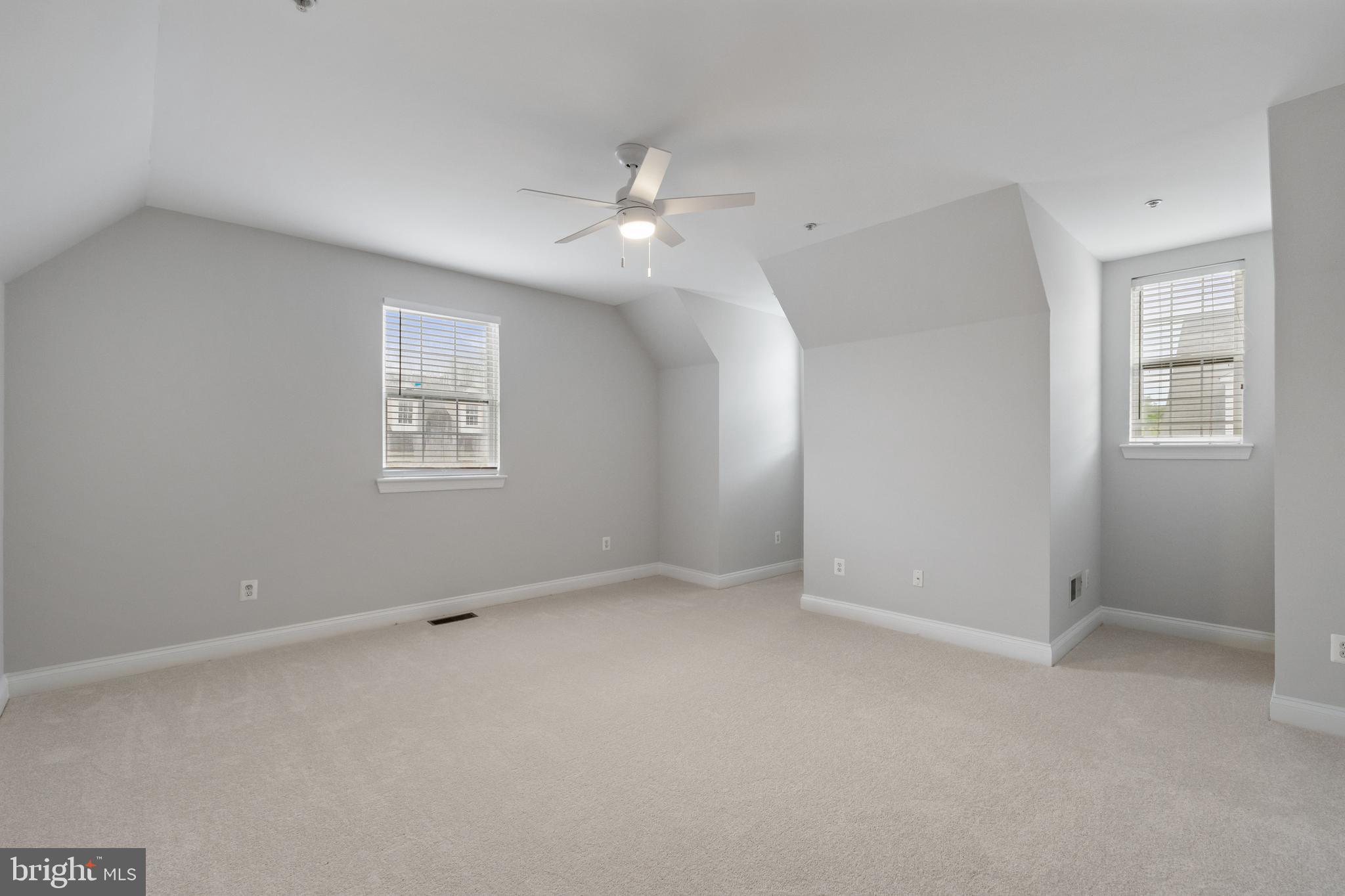 CAMERON STATION - Residential