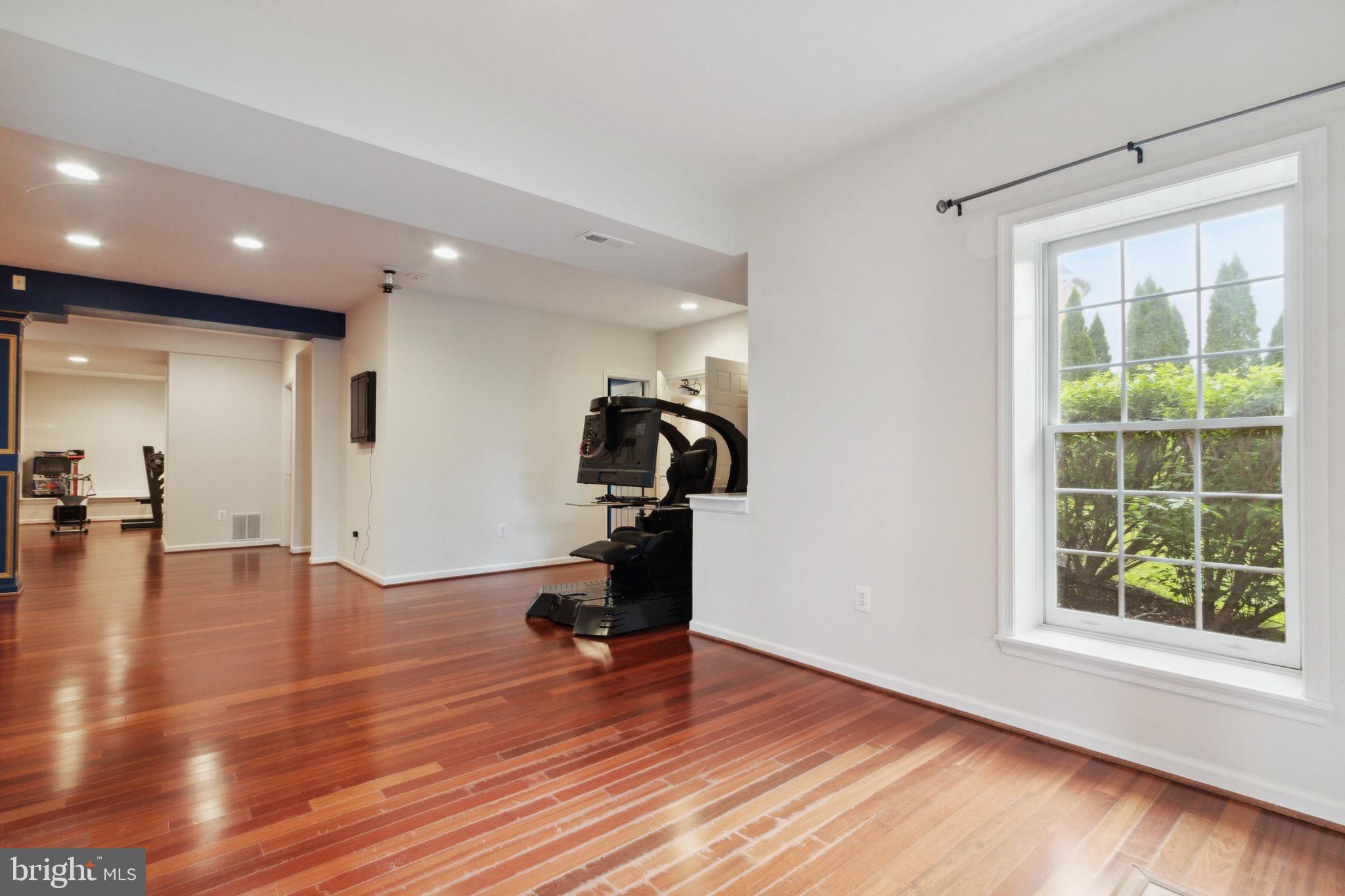 LAKE MANASSAS - Residential