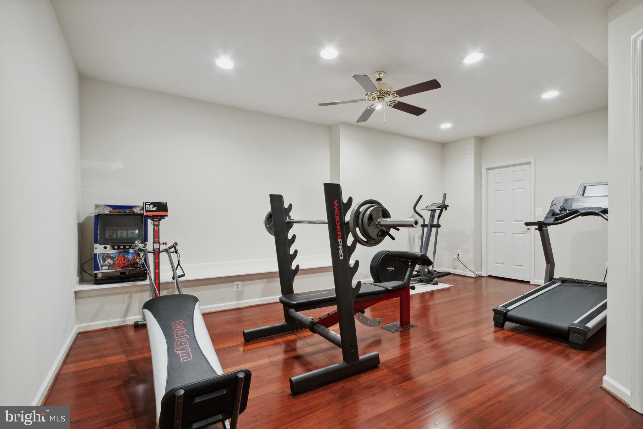 LAKE MANASSAS - Residential