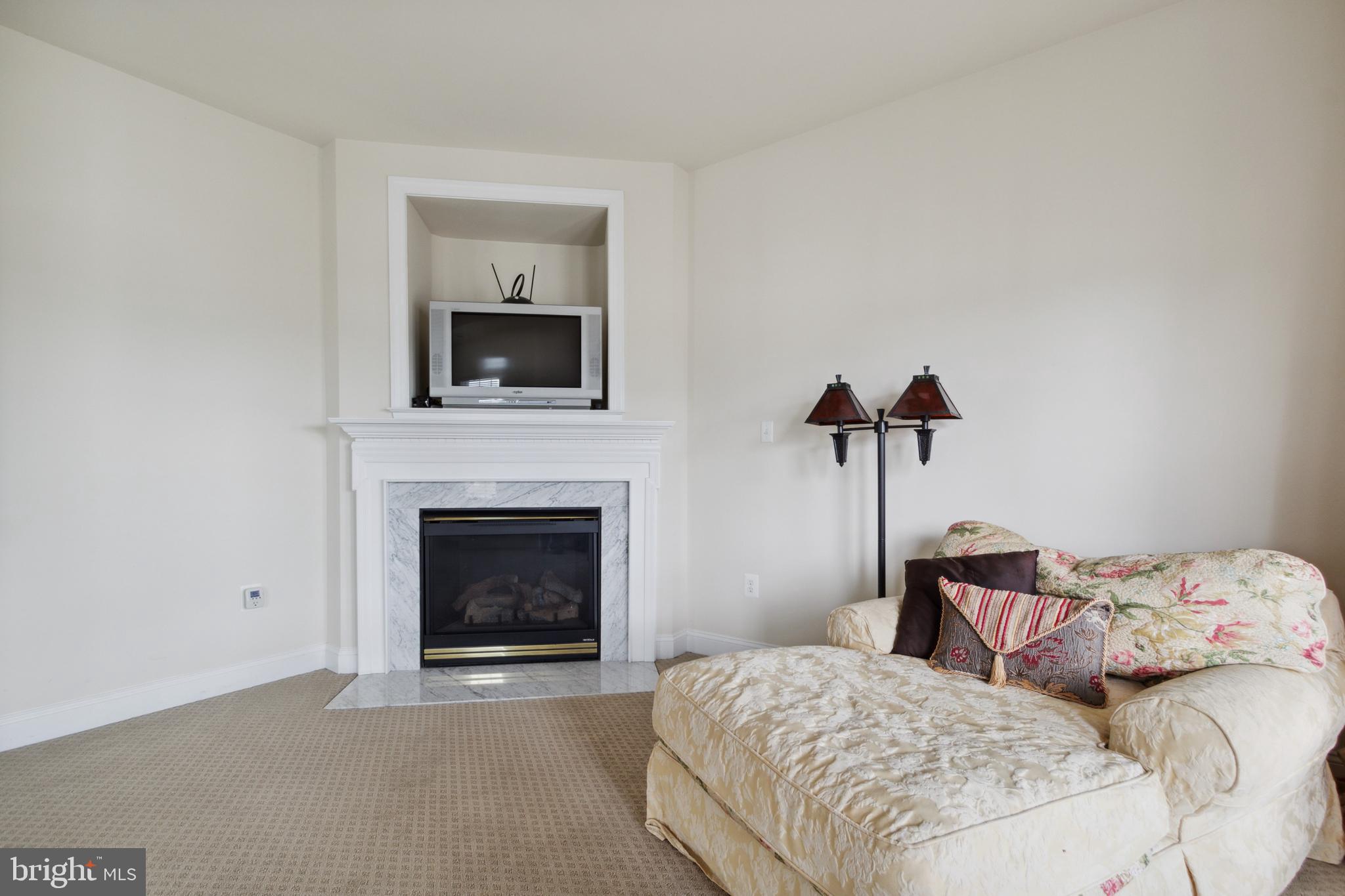 LAKE MANASSAS - Residential