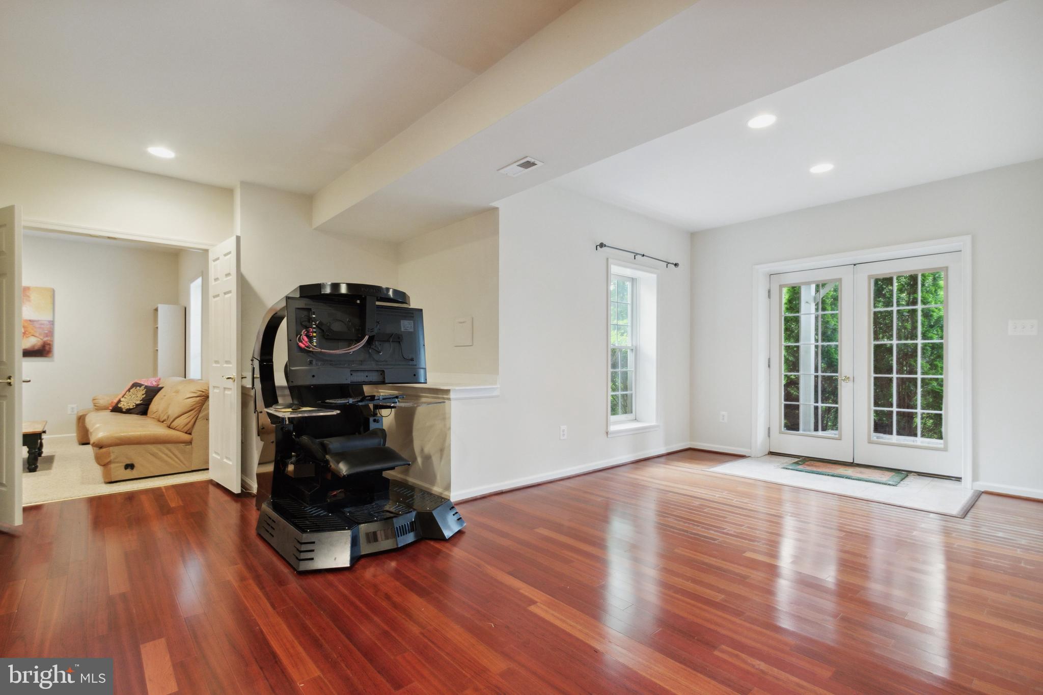 LAKE MANASSAS - Residential