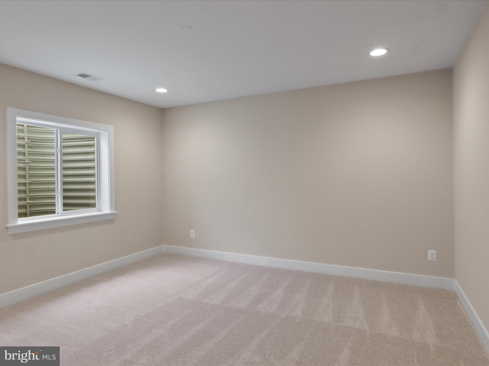 LEE MEADOWS - Residential Lease