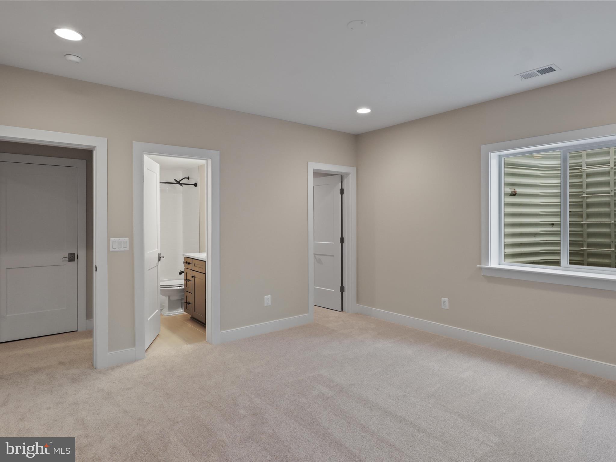 LEE MEADOWS - Residential Lease