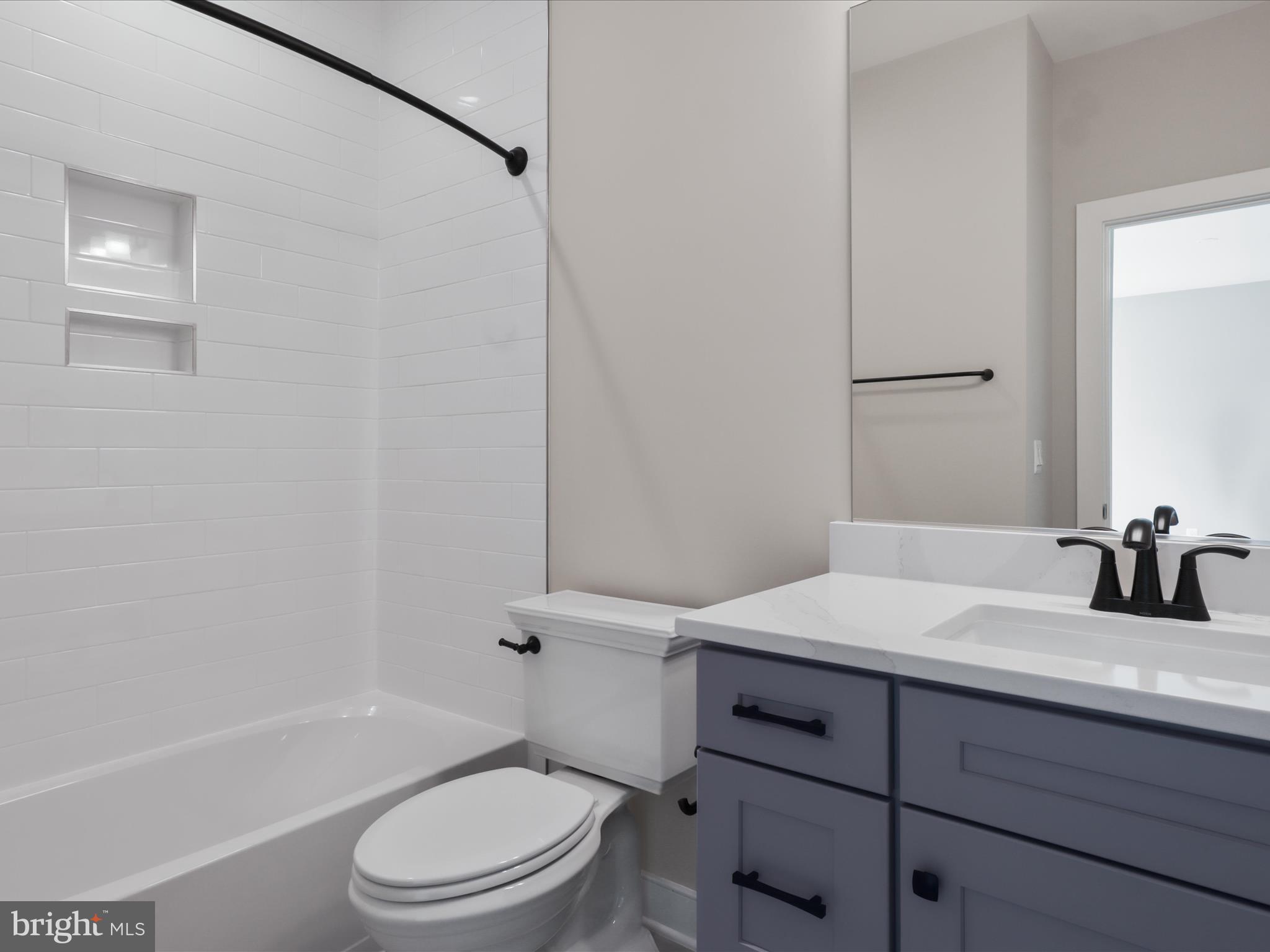 LEE MEADOWS - Residential Lease