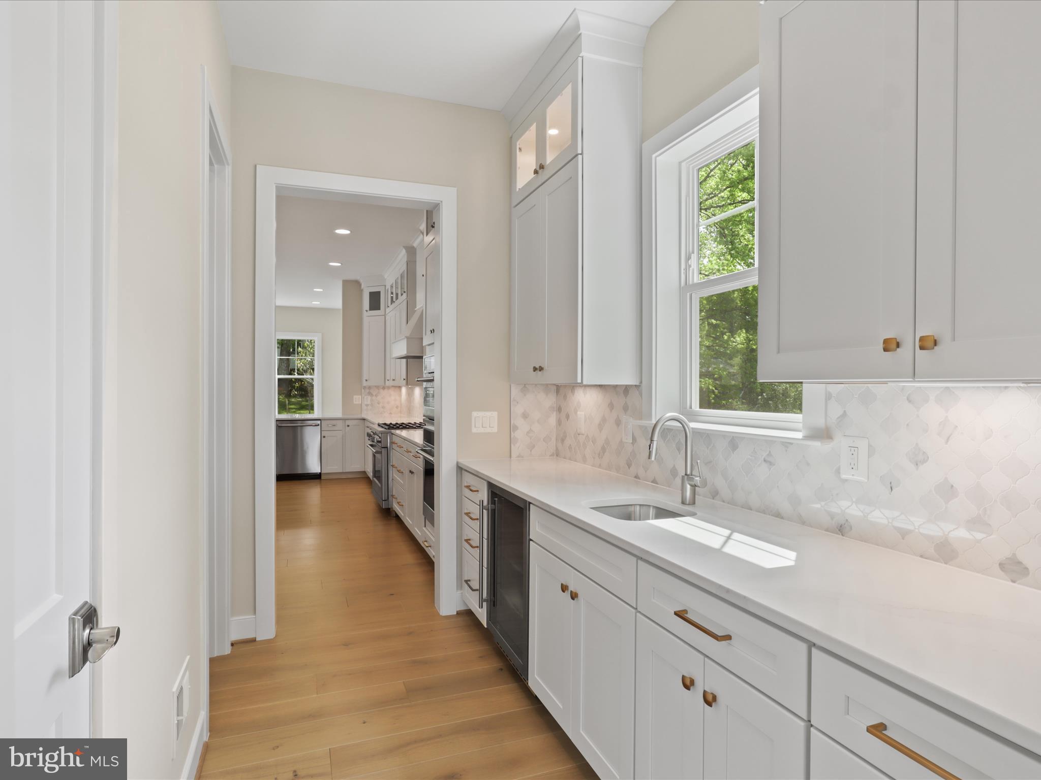 LEE MEADOWS - Residential Lease