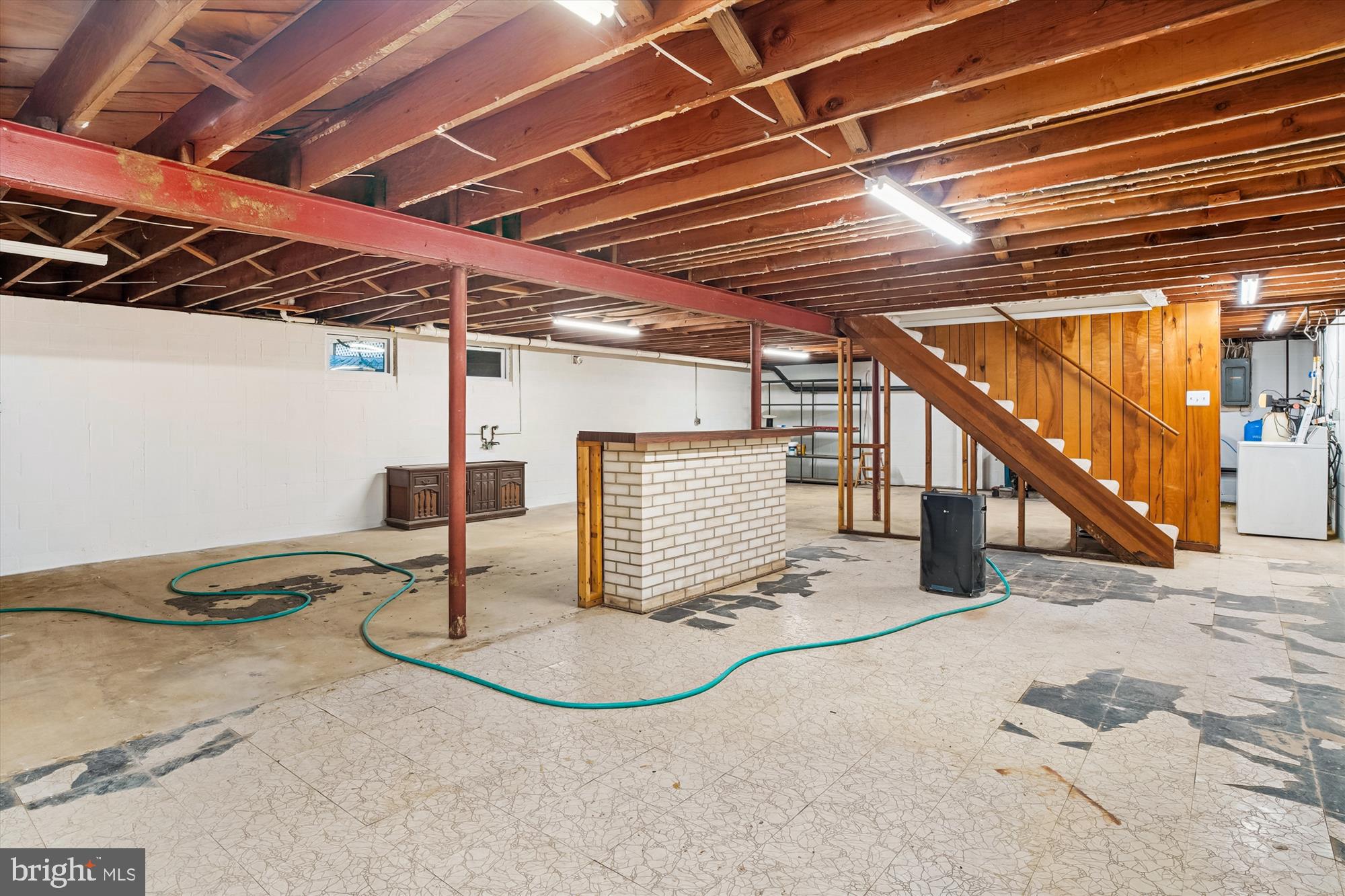 HILLSMERE SHORES - Residential