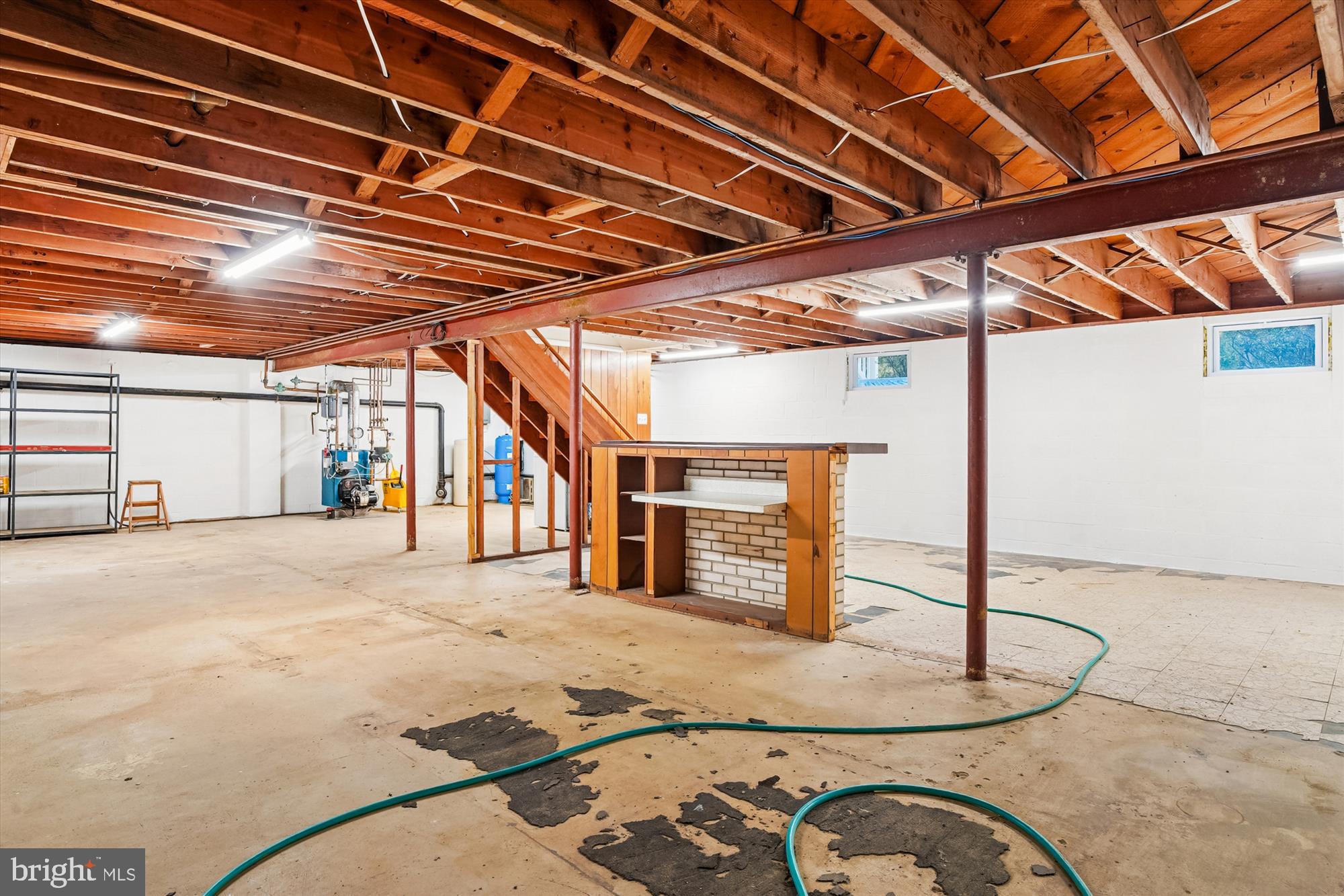 HILLSMERE SHORES - Residential