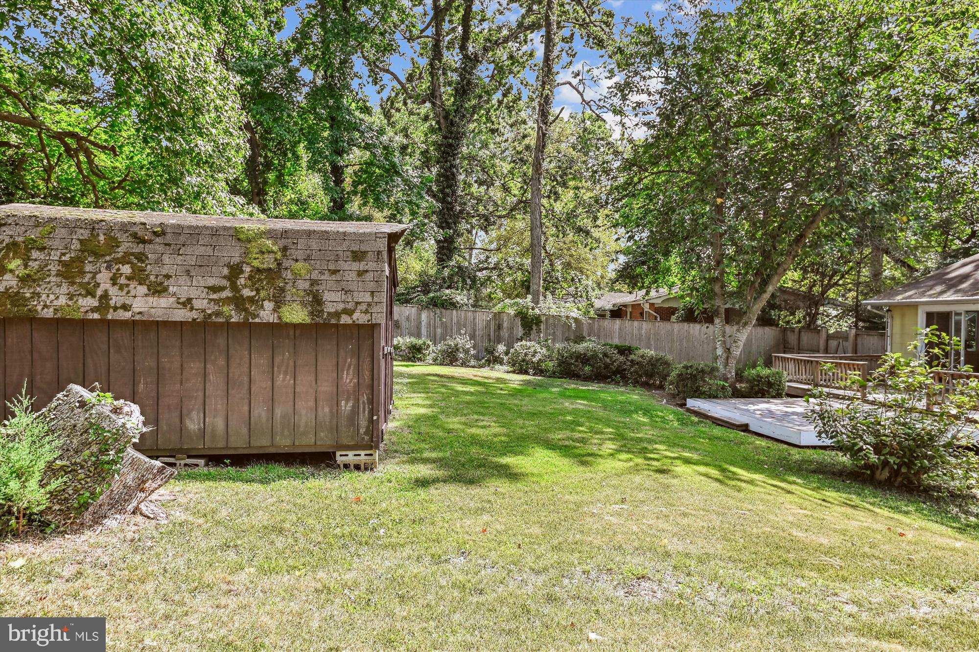 HILLSMERE SHORES - Residential