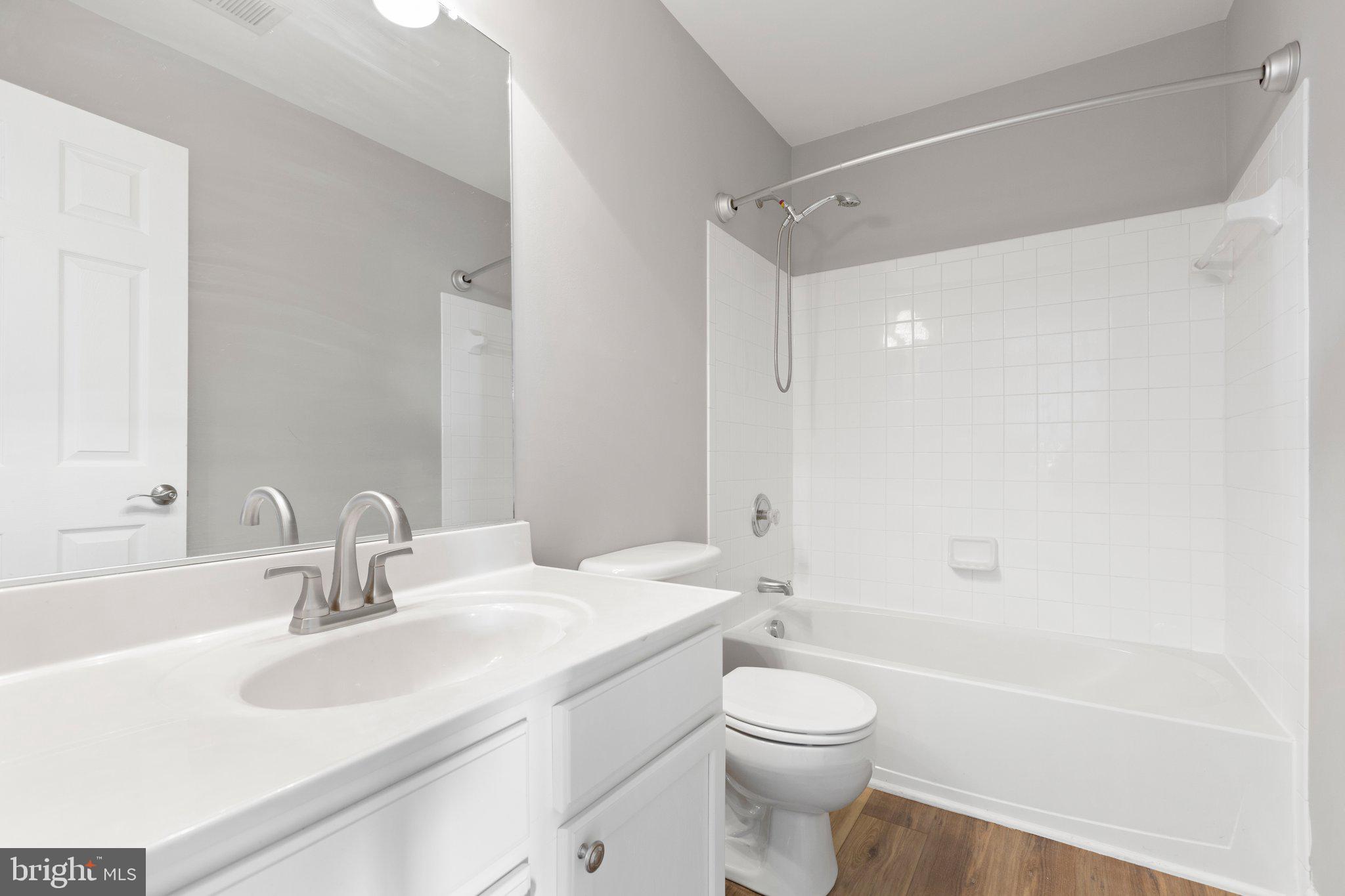 VILLAGE OF IDLEWILD - Residential Lease