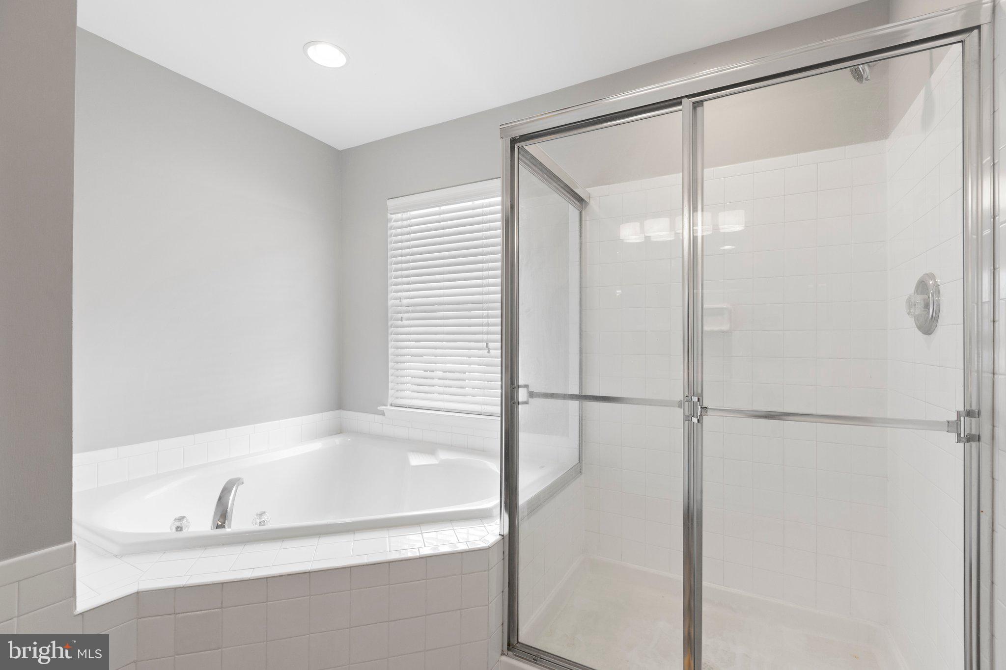 VILLAGE OF IDLEWILD - Residential Lease