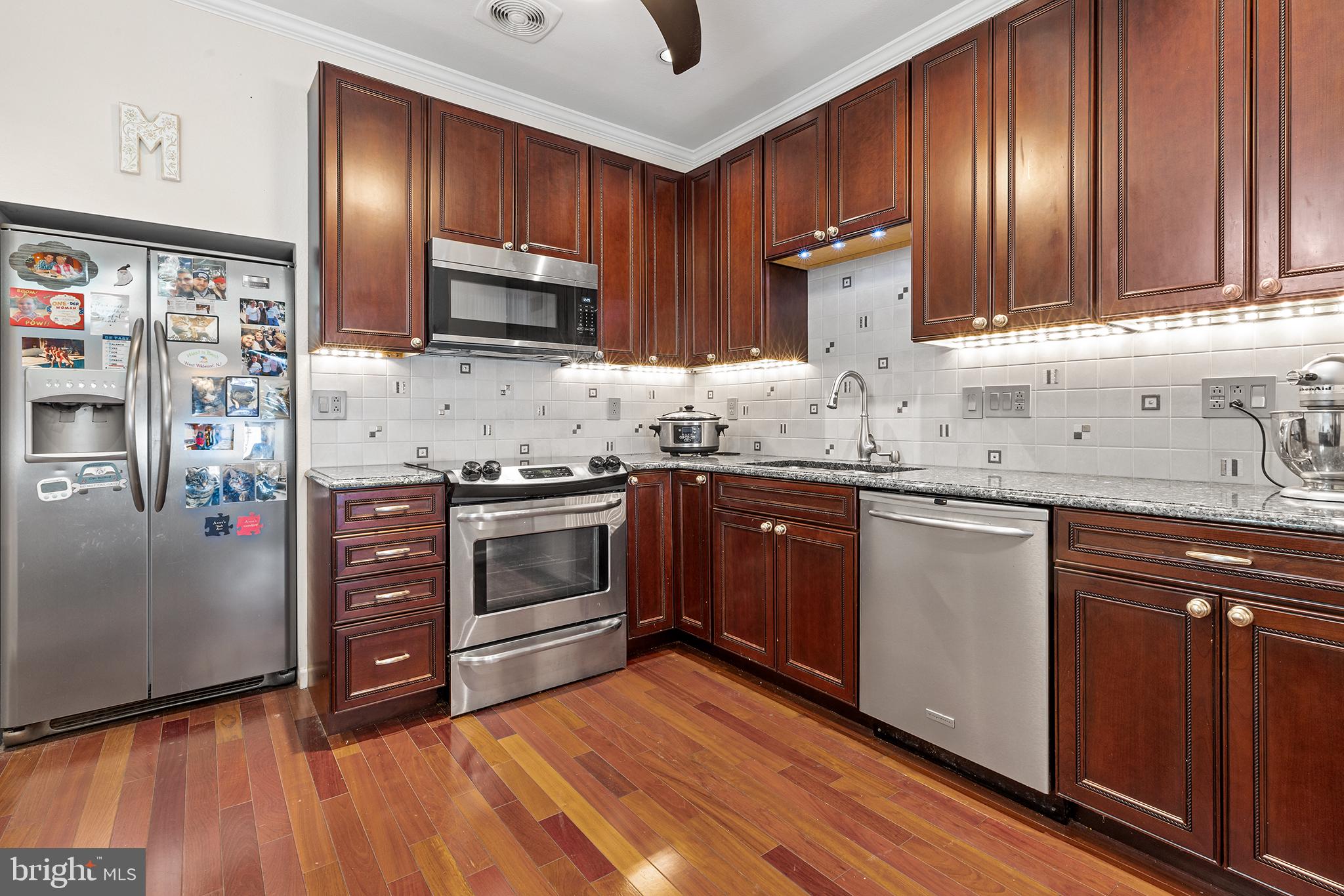 THE VILLAS AT REGE - Residential