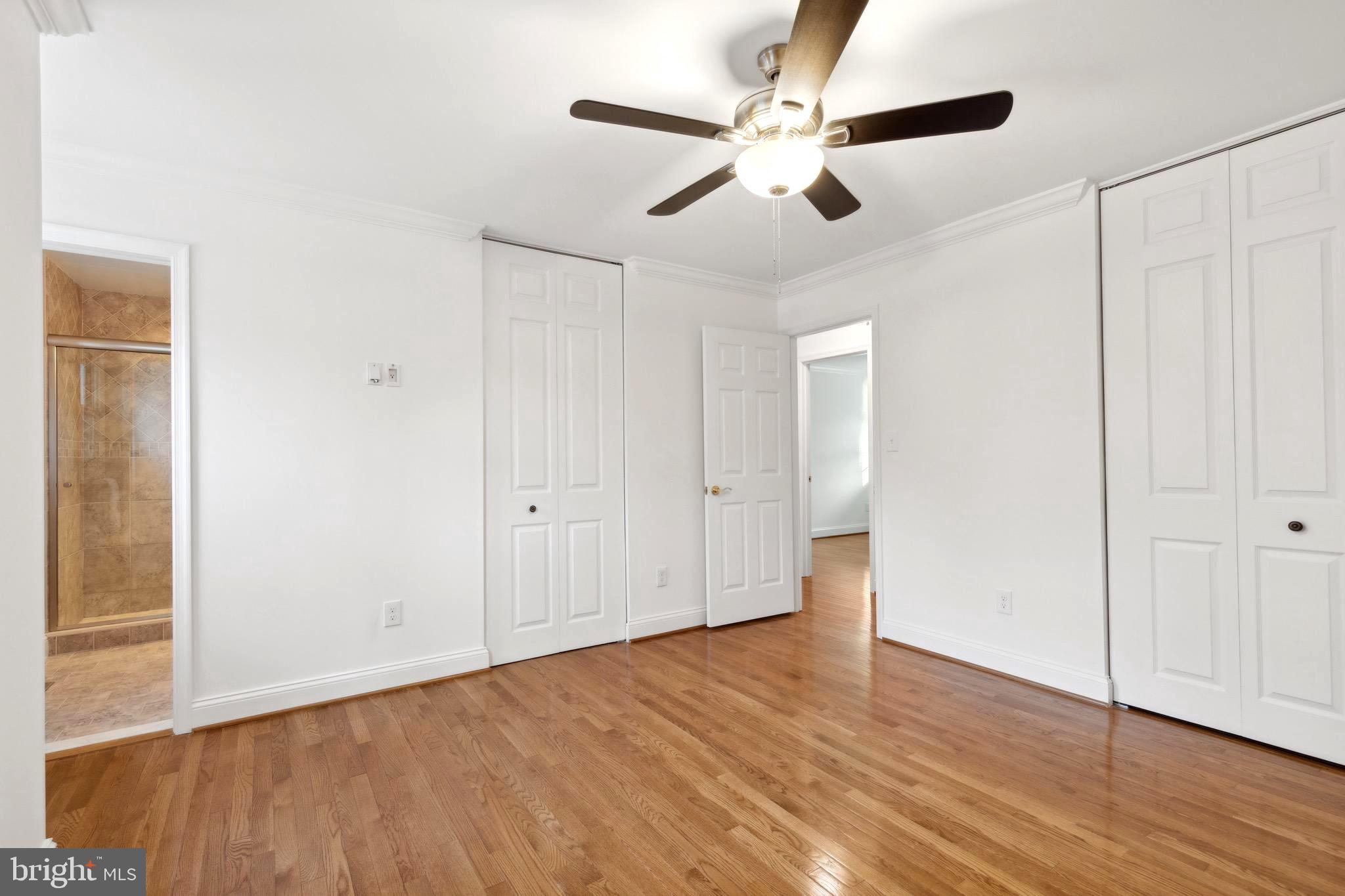 BAY HILLS - Residential