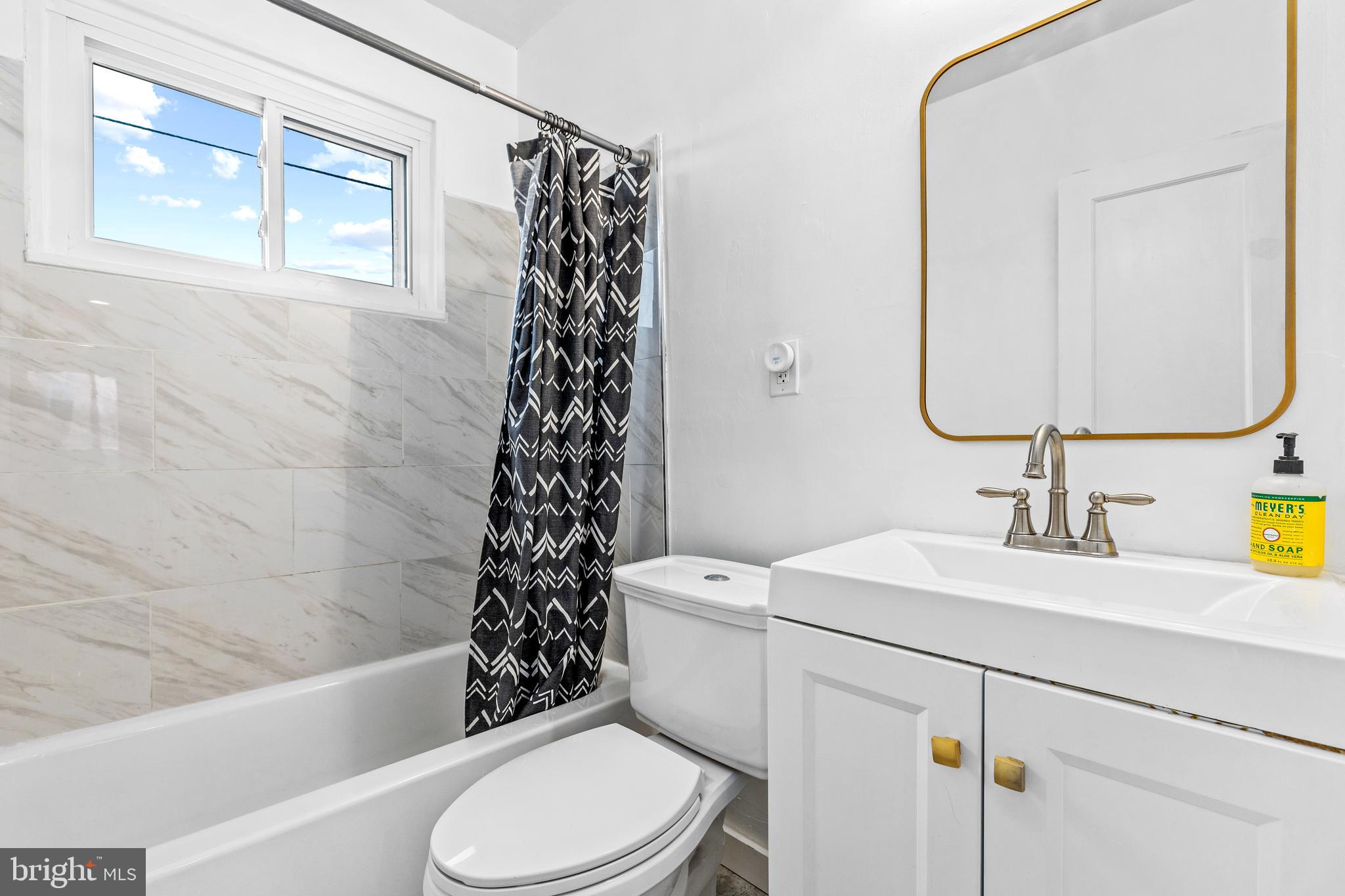 GLASSMANOR - Residential