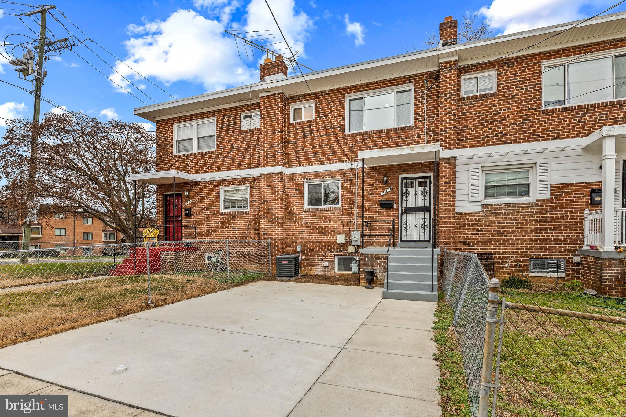 GLASSMANOR - Residential