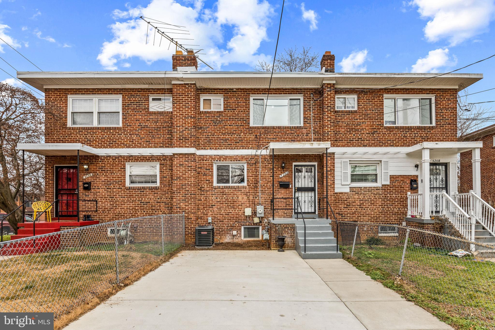 GLASSMANOR - Residential