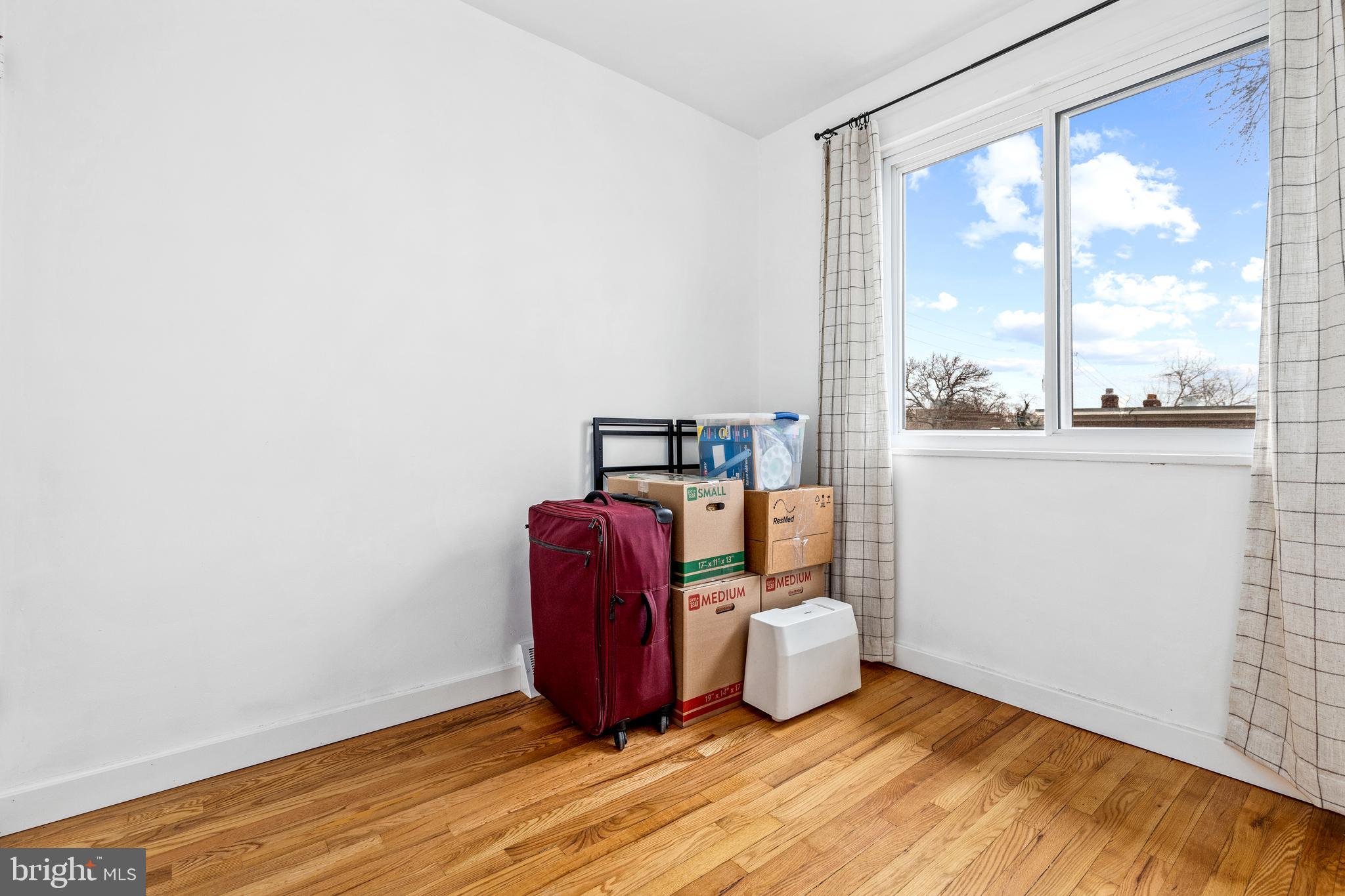 GLASSMANOR - Residential