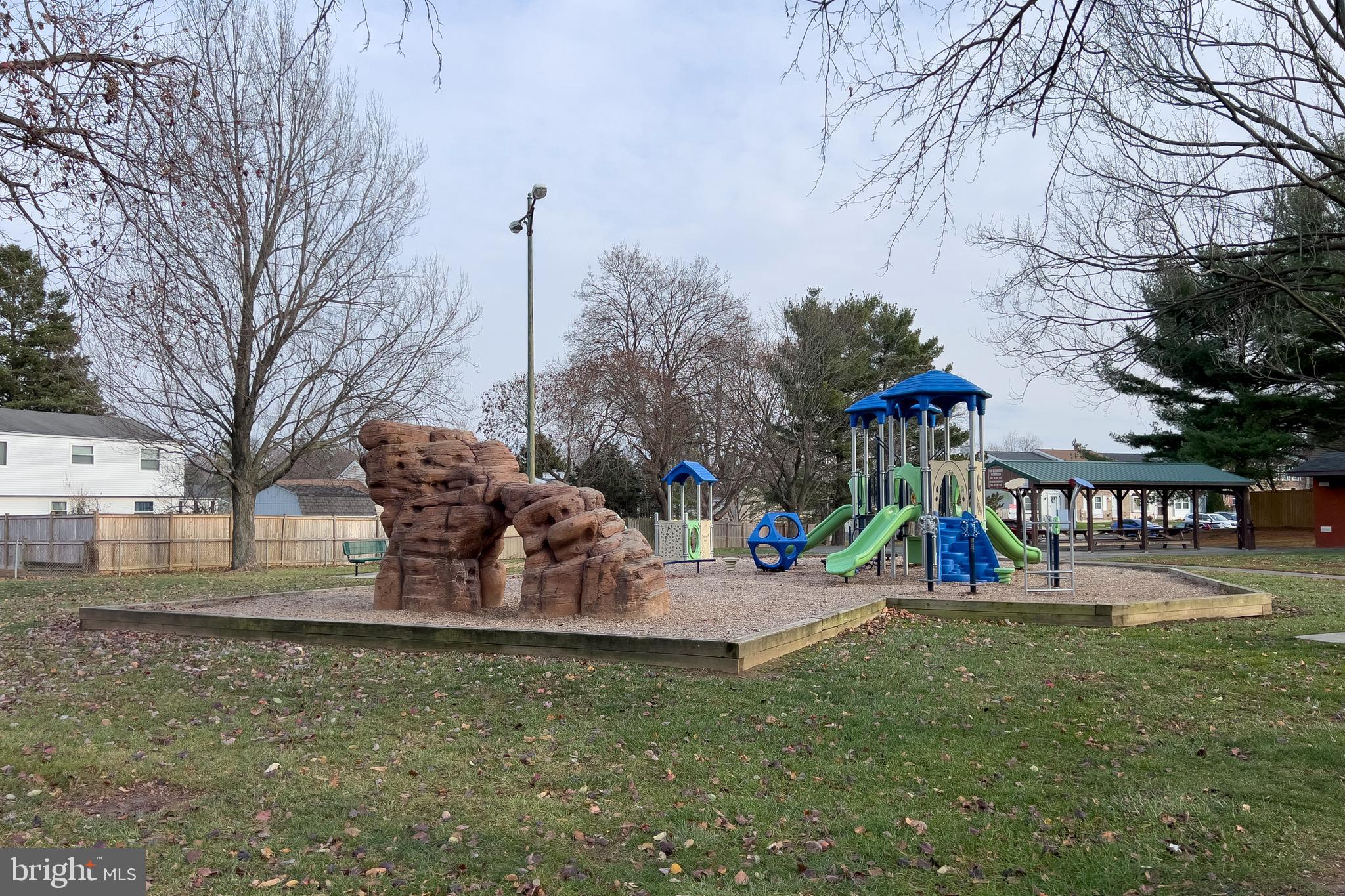 AMBER MEADOWS - Residential