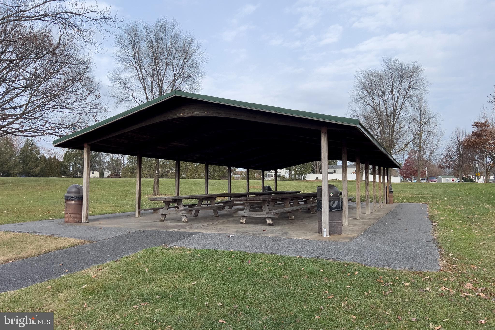 AMBER MEADOWS - Residential