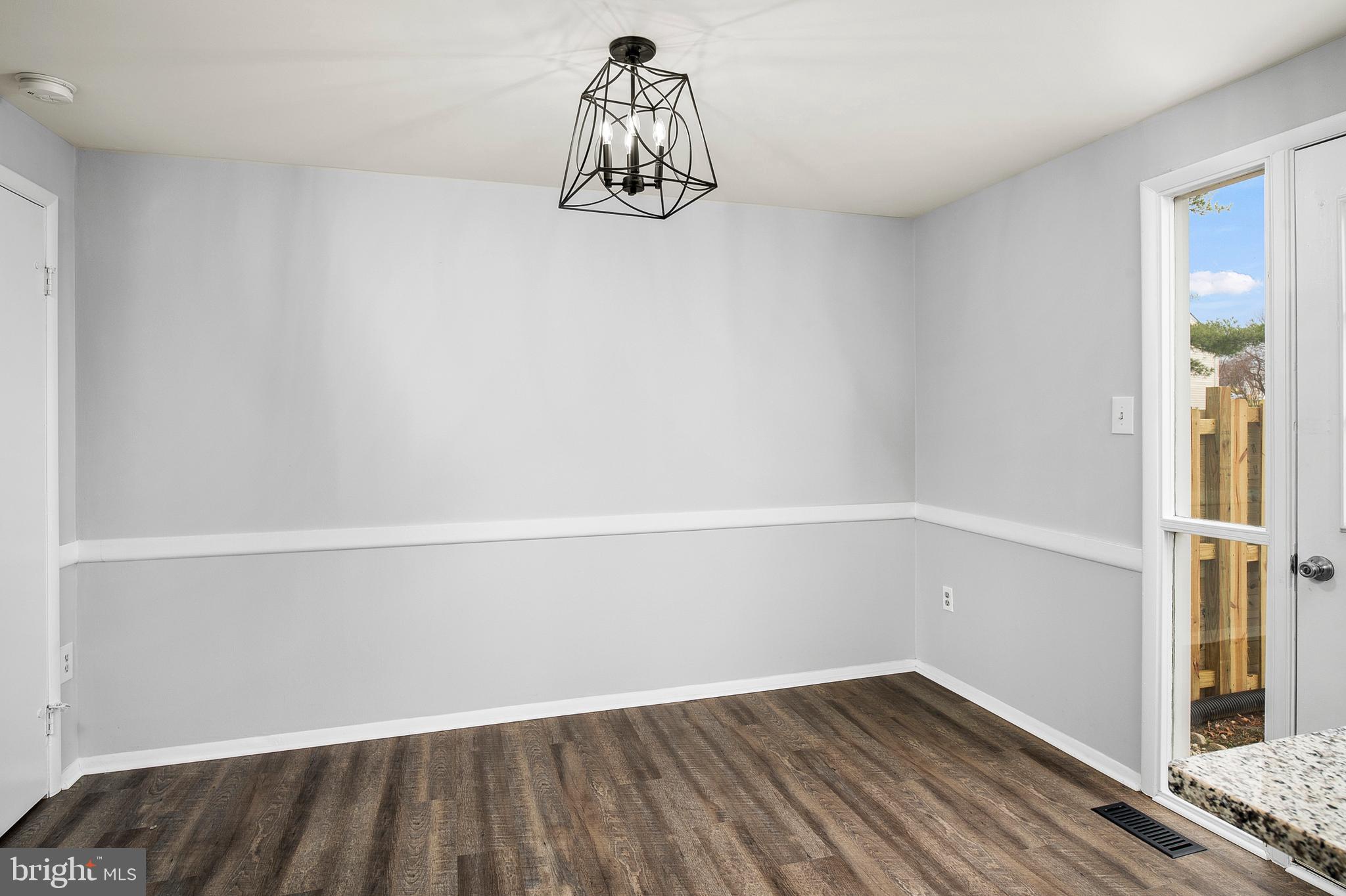 AMBER MEADOWS - Residential