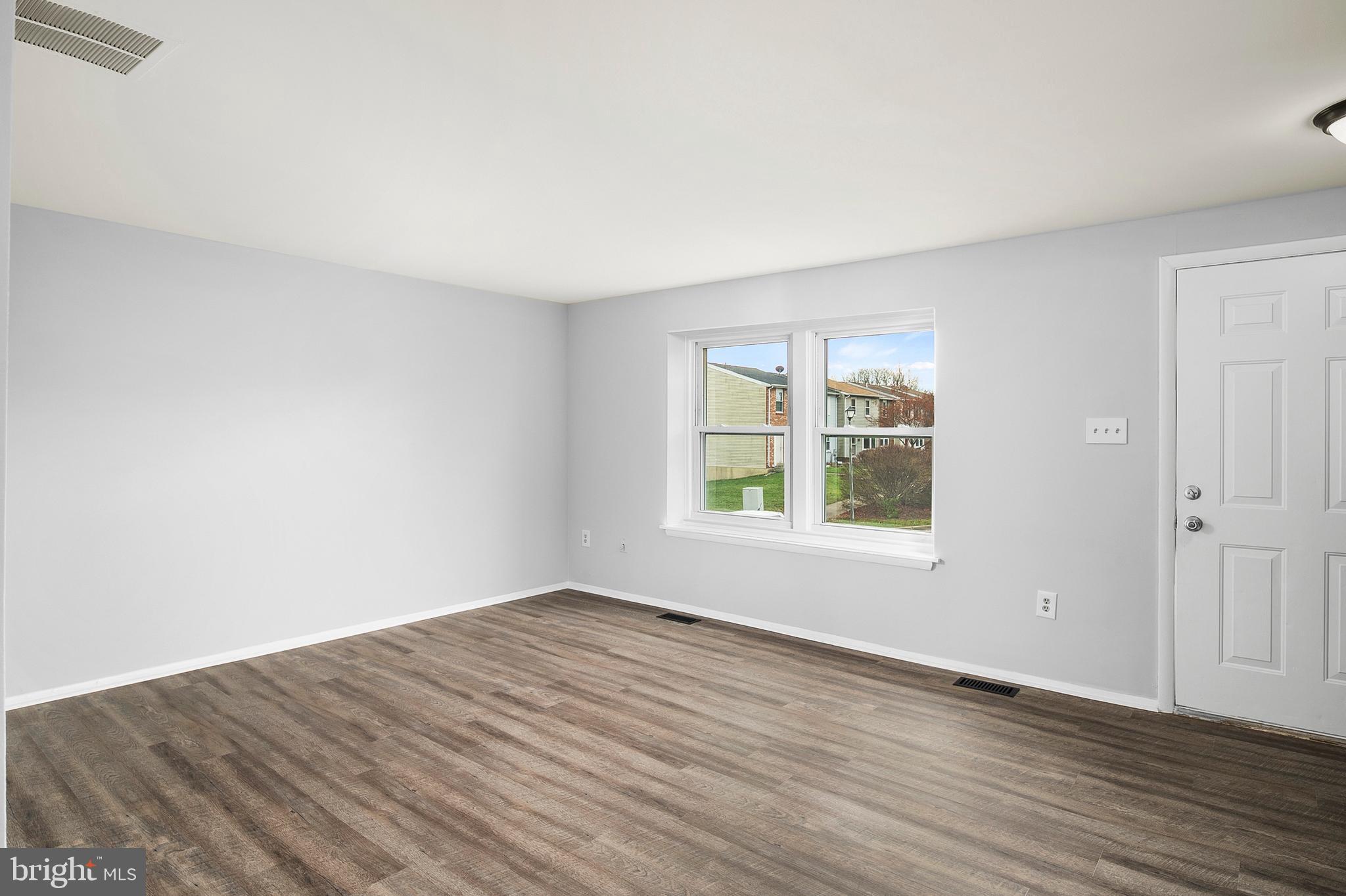 AMBER MEADOWS - Residential