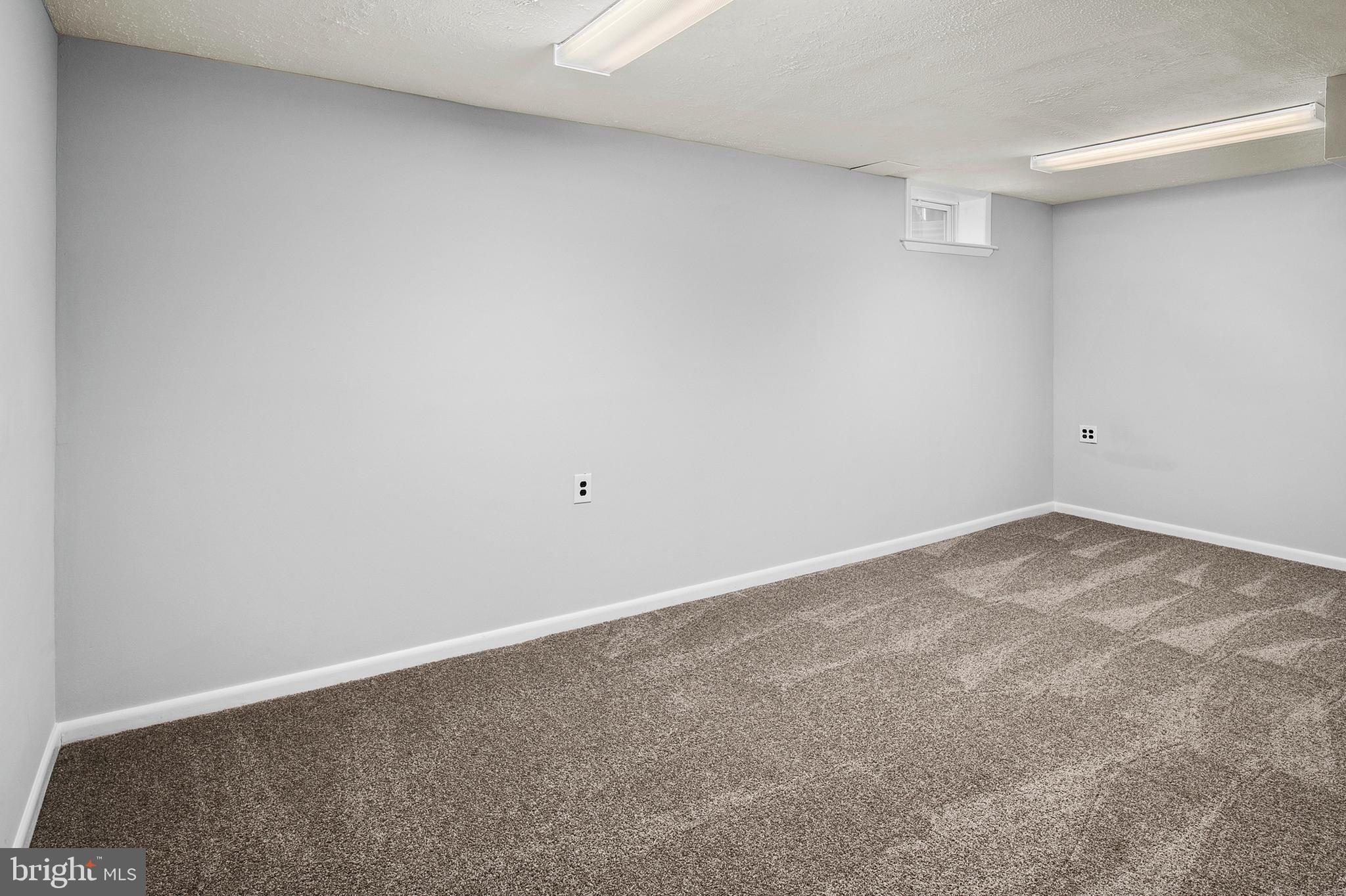 AMBER MEADOWS - Residential