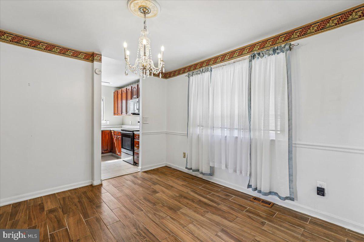 BEVERLY PARK - Residential