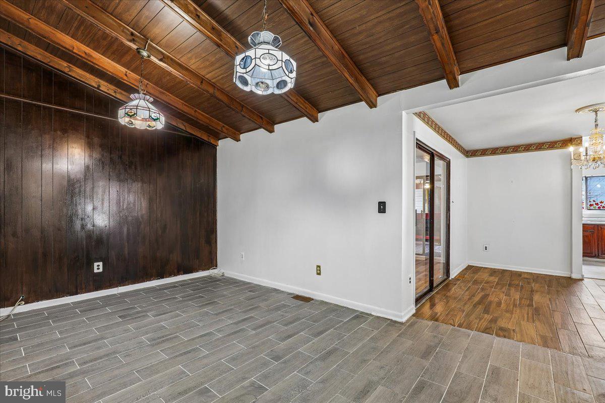 BEVERLY PARK - Residential