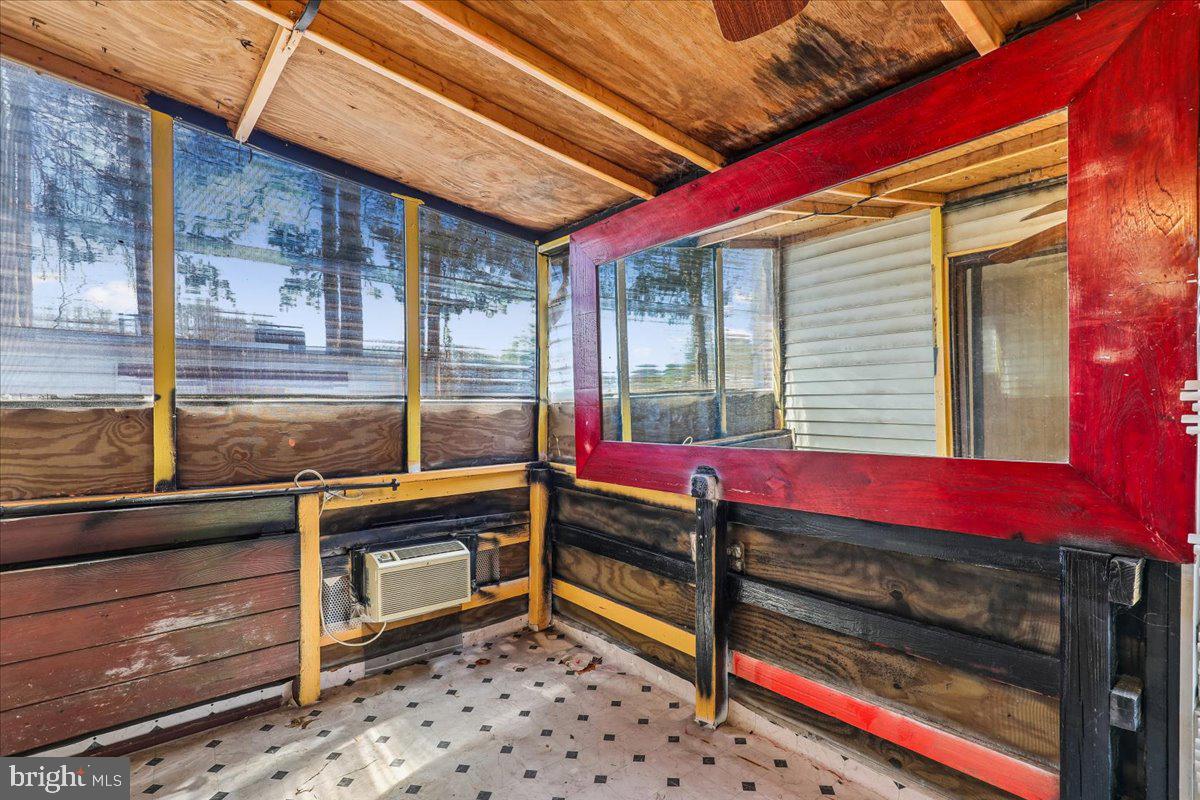 BEVERLY PARK - Residential