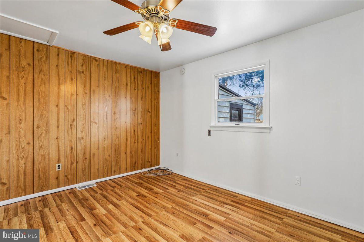 BEVERLY PARK - Residential