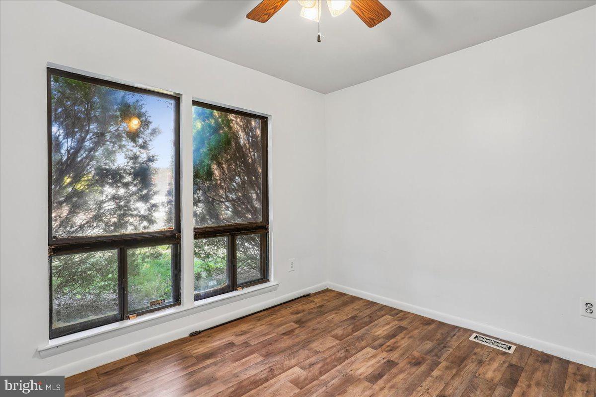 BEVERLY PARK - Residential